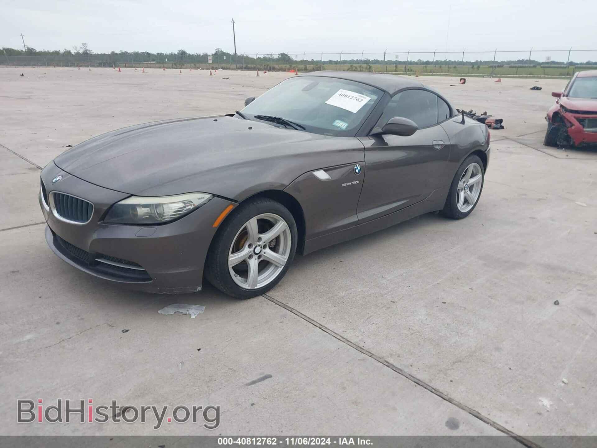 2011 BMW Z4 - VIN: WBALM5C59BE378469 - Фото 2