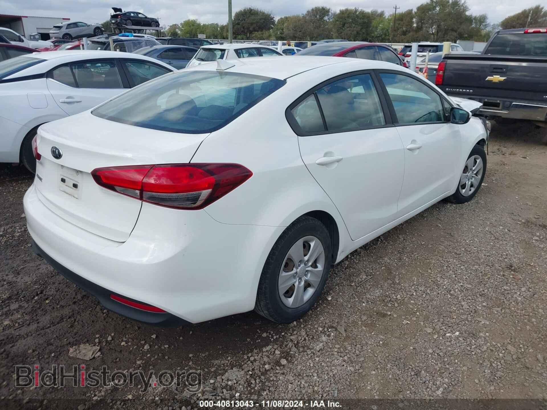 2017 KIA FORTE - VIN: 3KPFK4A75HE056056 - Фото 4