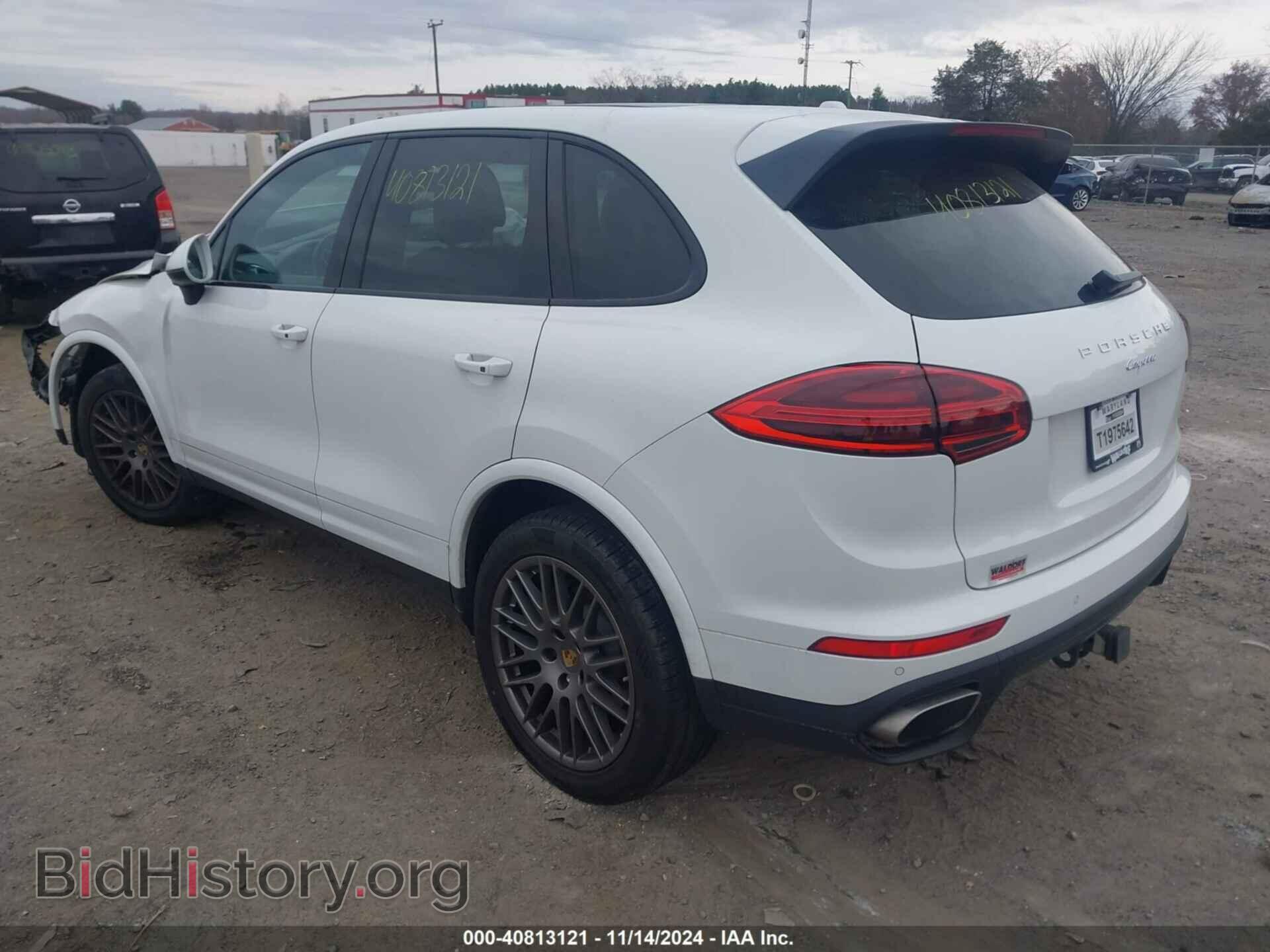 2018 PORSCHE CAYENNE - VIN: WP1AA2A21JKA00784 - Фото 3