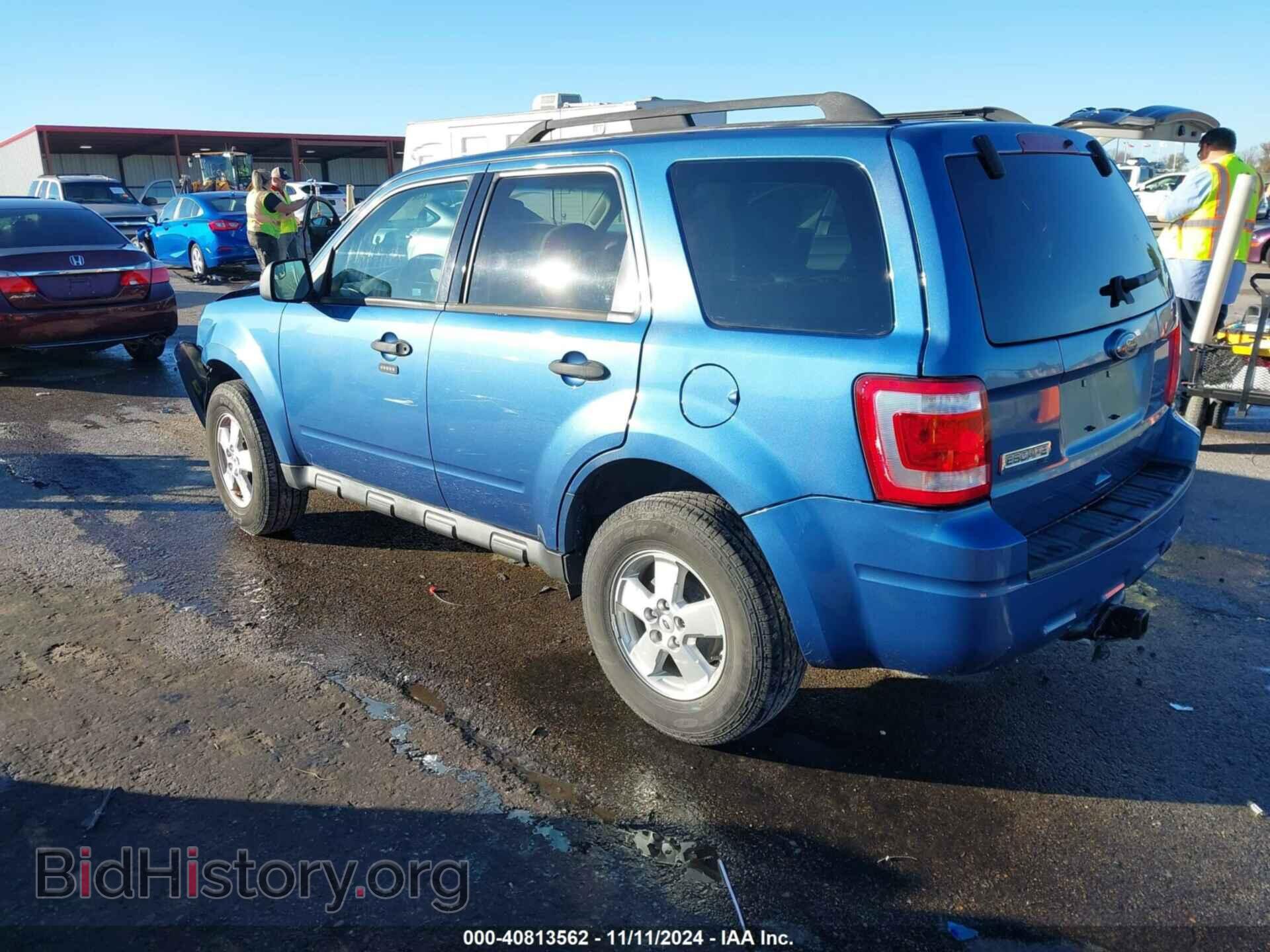 2010 FORD ESCAPE - VIN: 1FMCU0D79AKC68135 - Фото 3