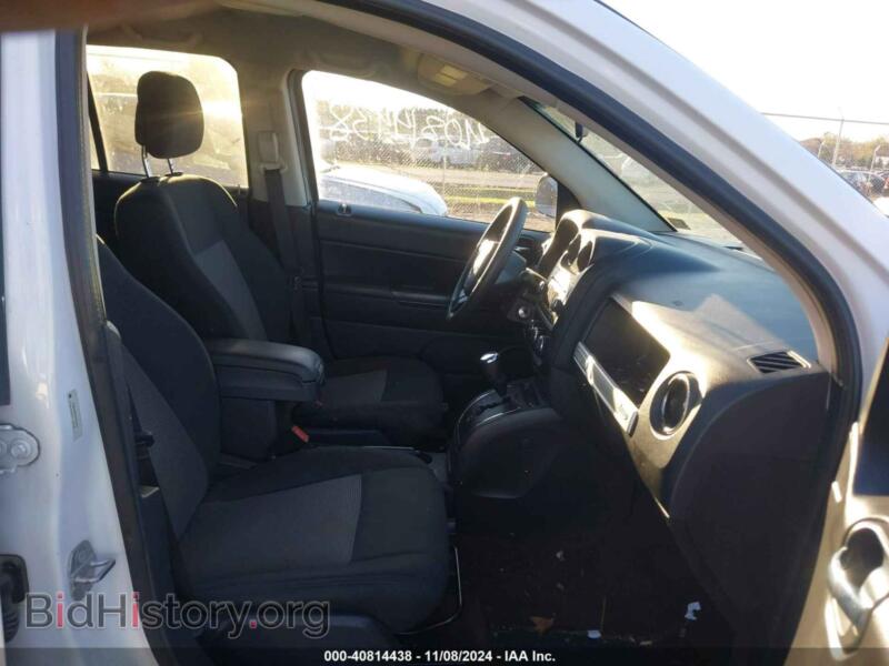 2014 Jeep COMPASS (VIN 1C4NJDBB4ED647641) — photo 5 of 16