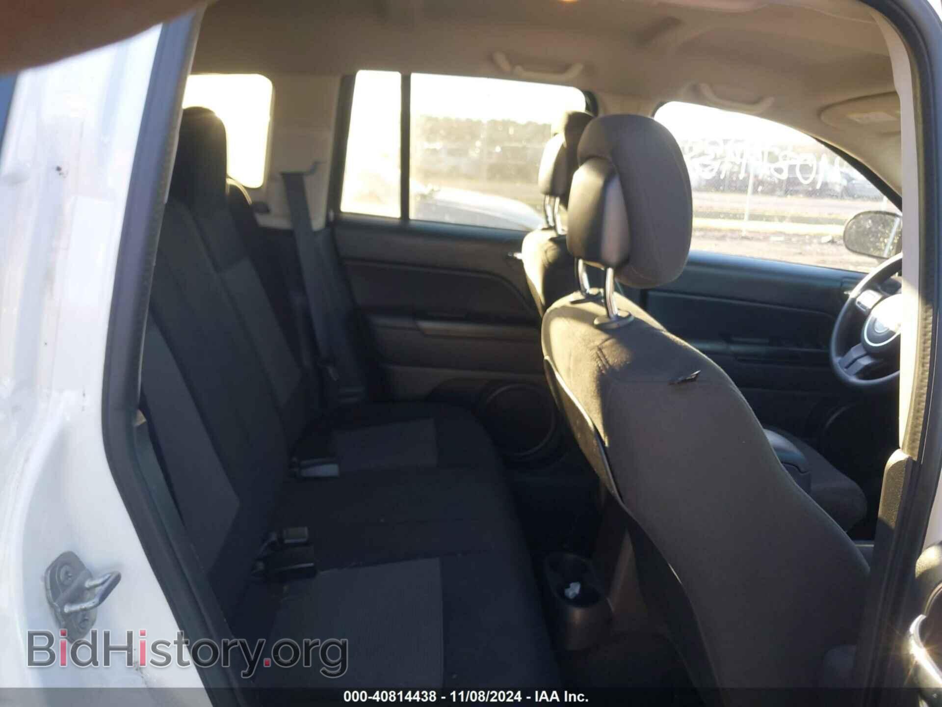 2014 JEEP COMPASS - VIN: 1C4NJDBB4ED647641 - Фото 8