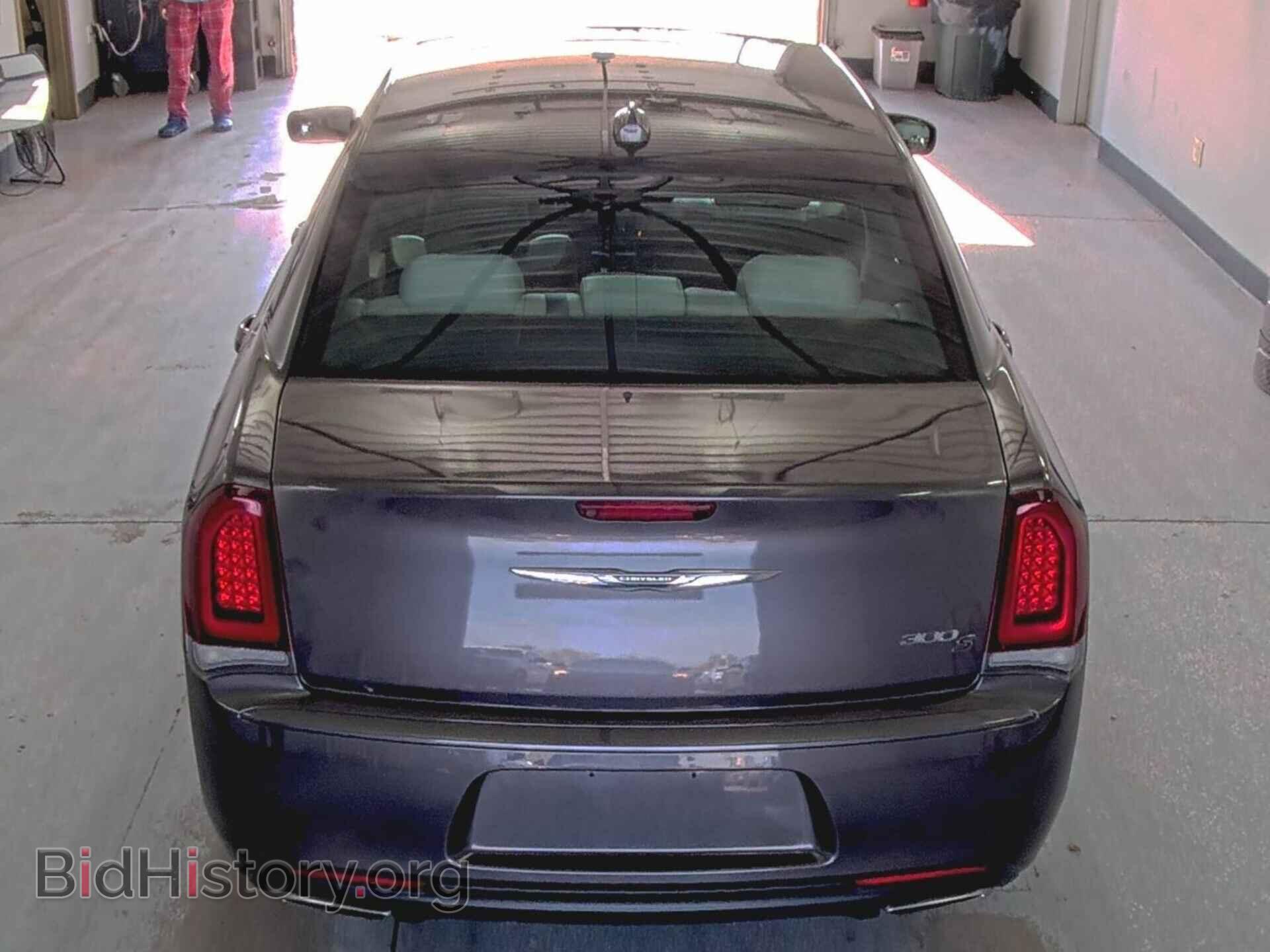 2020 CHRYSLER 300 - VIN: 2C3CCABG0LH103041 - Фото 2