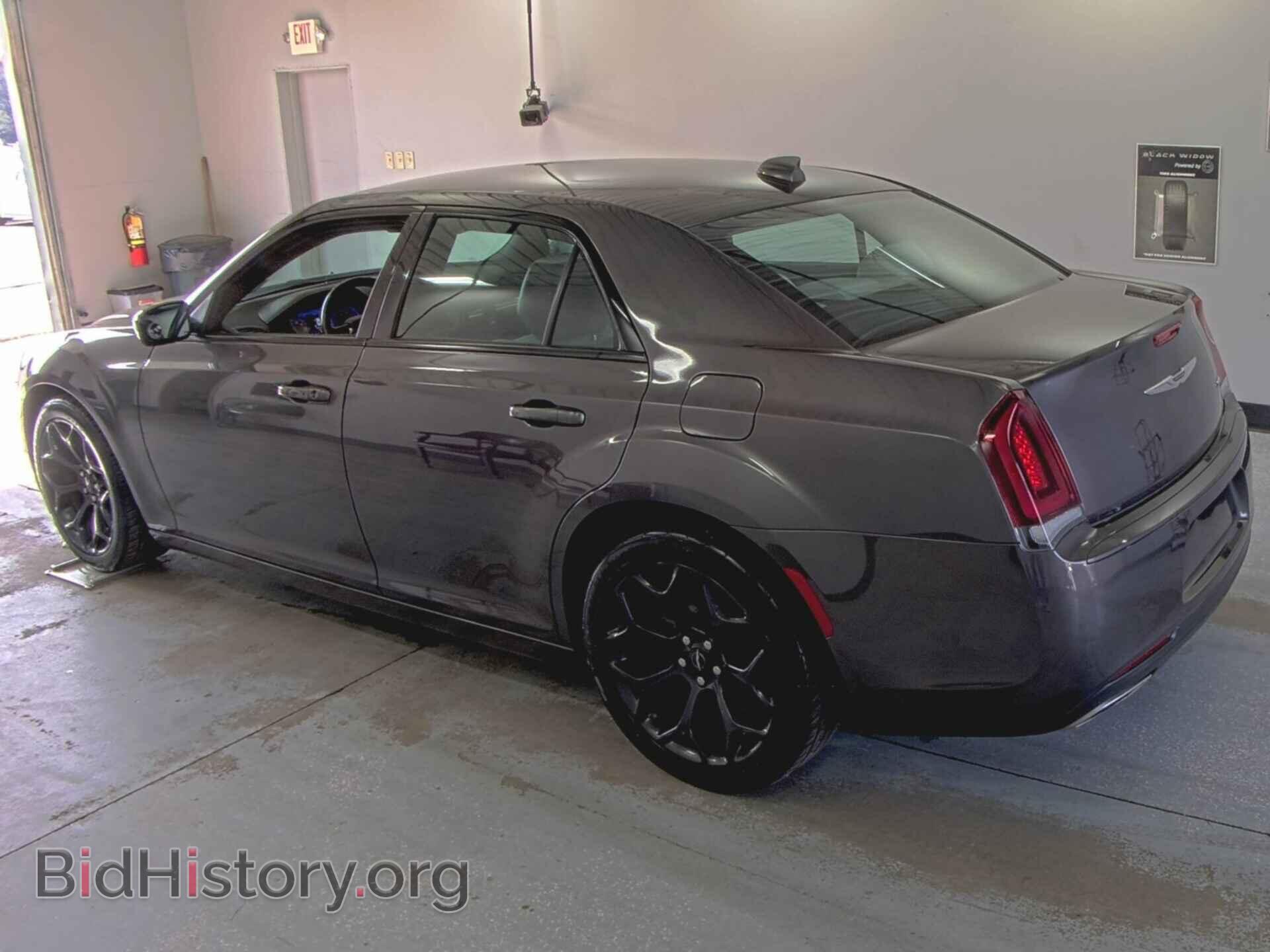 2020 CHRYSLER 300 - VIN: 2C3CCABG0LH103041 - Фото 19