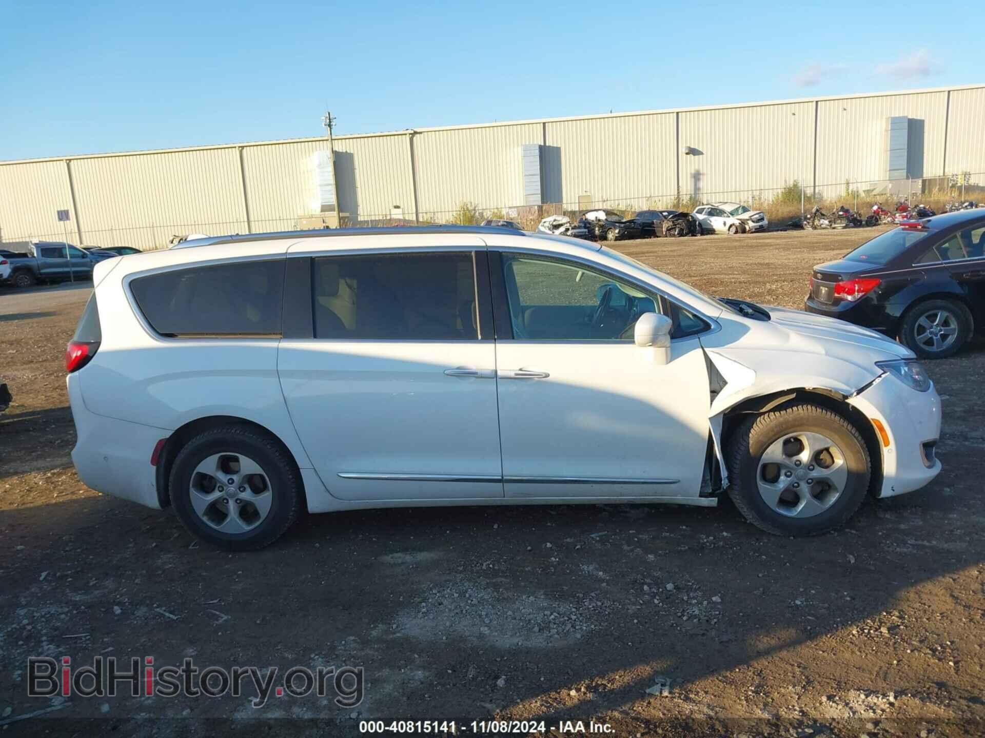 2017 CHRYSLER PACIFICA - VIN: 2C4RC1EG4HR811683 - Photo 13