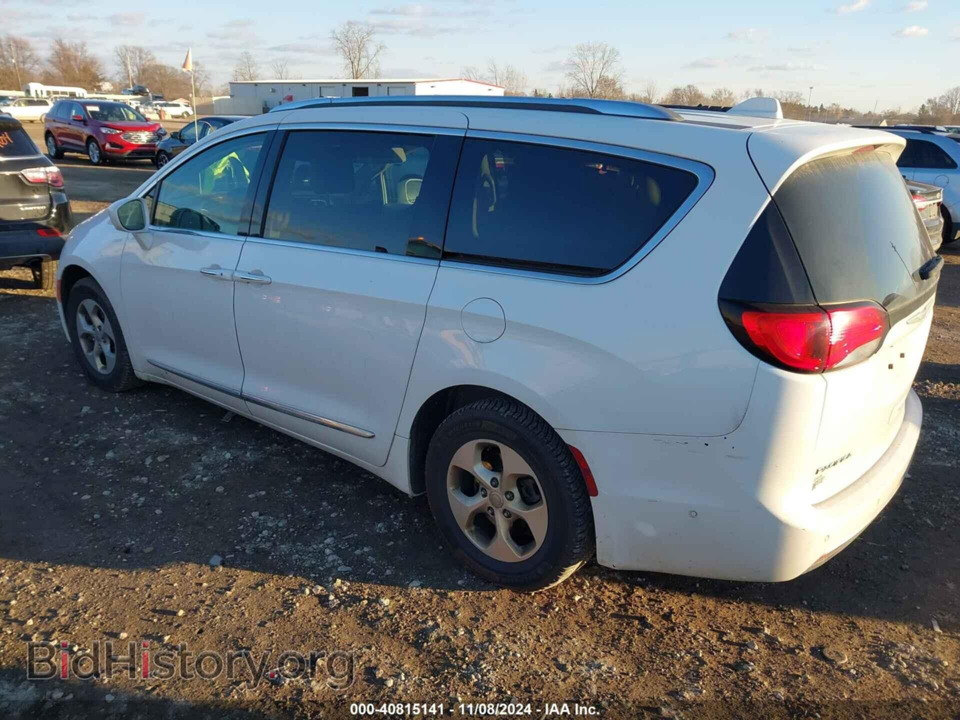 2017 CHRYSLER PACIFICA - VIN: 2C4RC1EG4HR811683 - Photo 3