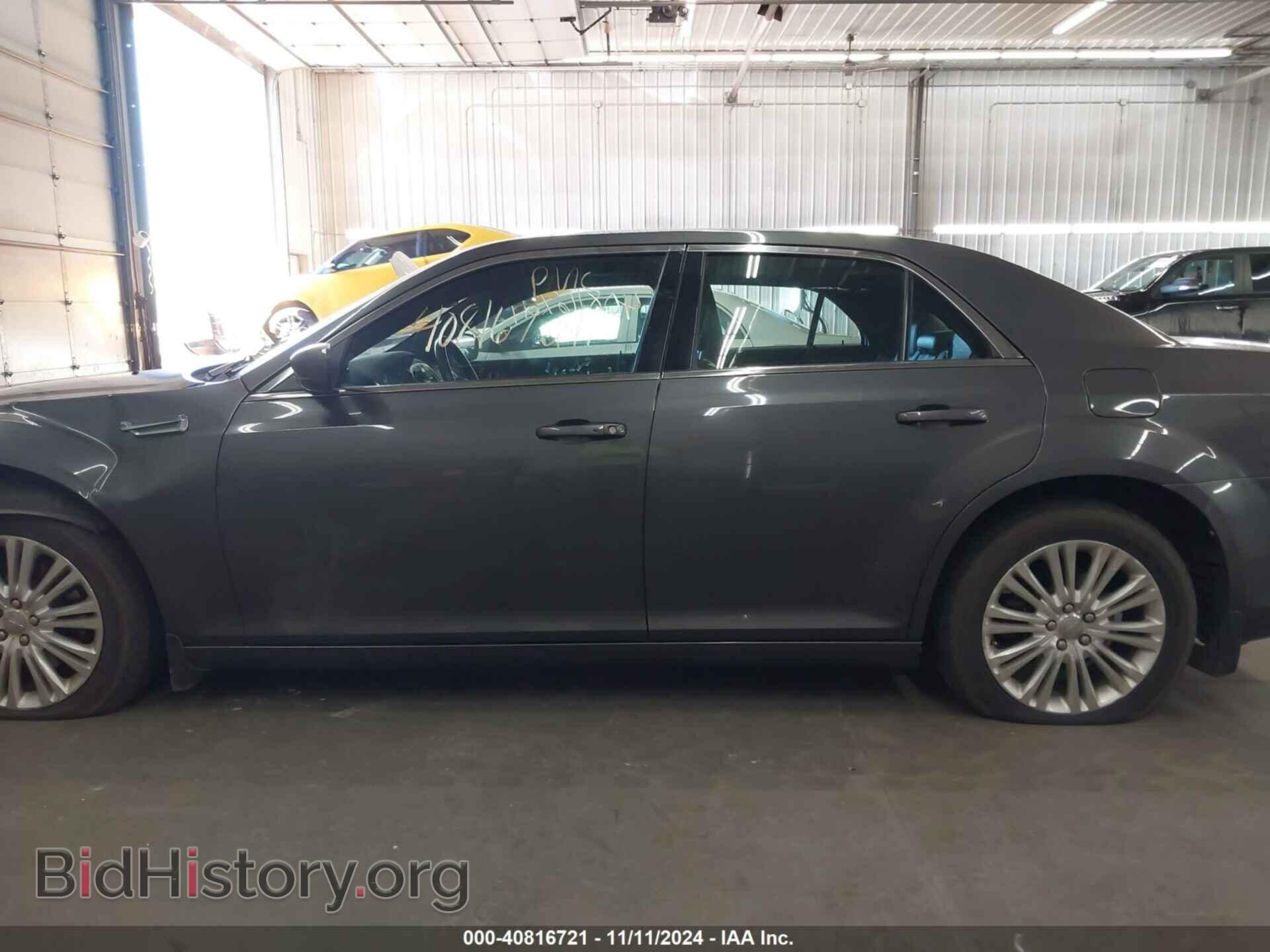 2013 CHRYSLER 300 - VIN: 2C3CCARG2DH558786 - Фото 14