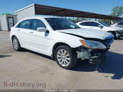 2013 Chrysler 200 Touring, белый — VIN 1C3CCBBB4DN714788, IAAI