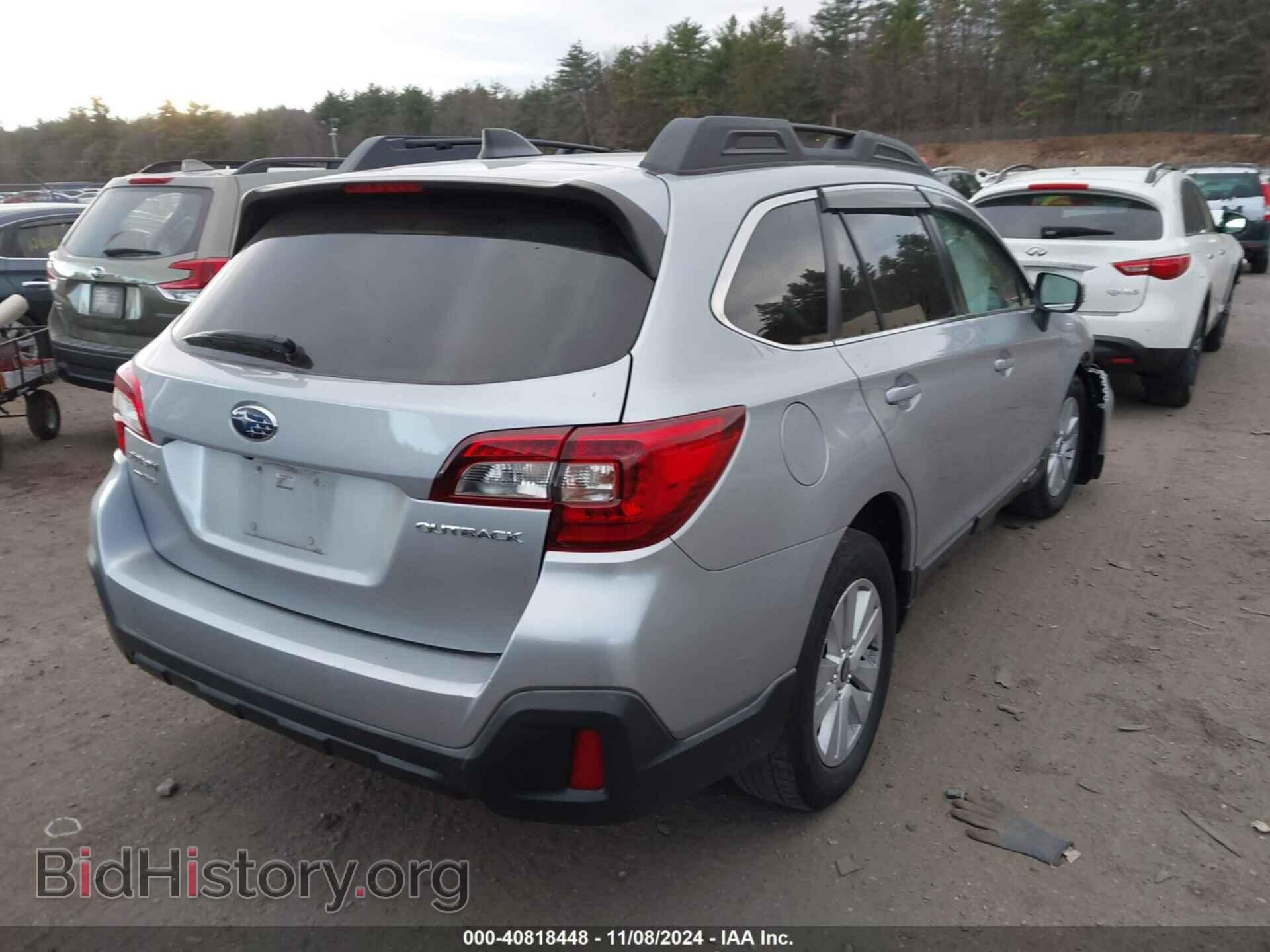 2018 SUBARU OUTBACK - VIN: 4S4BSAFC3J3305076 - Фото 4