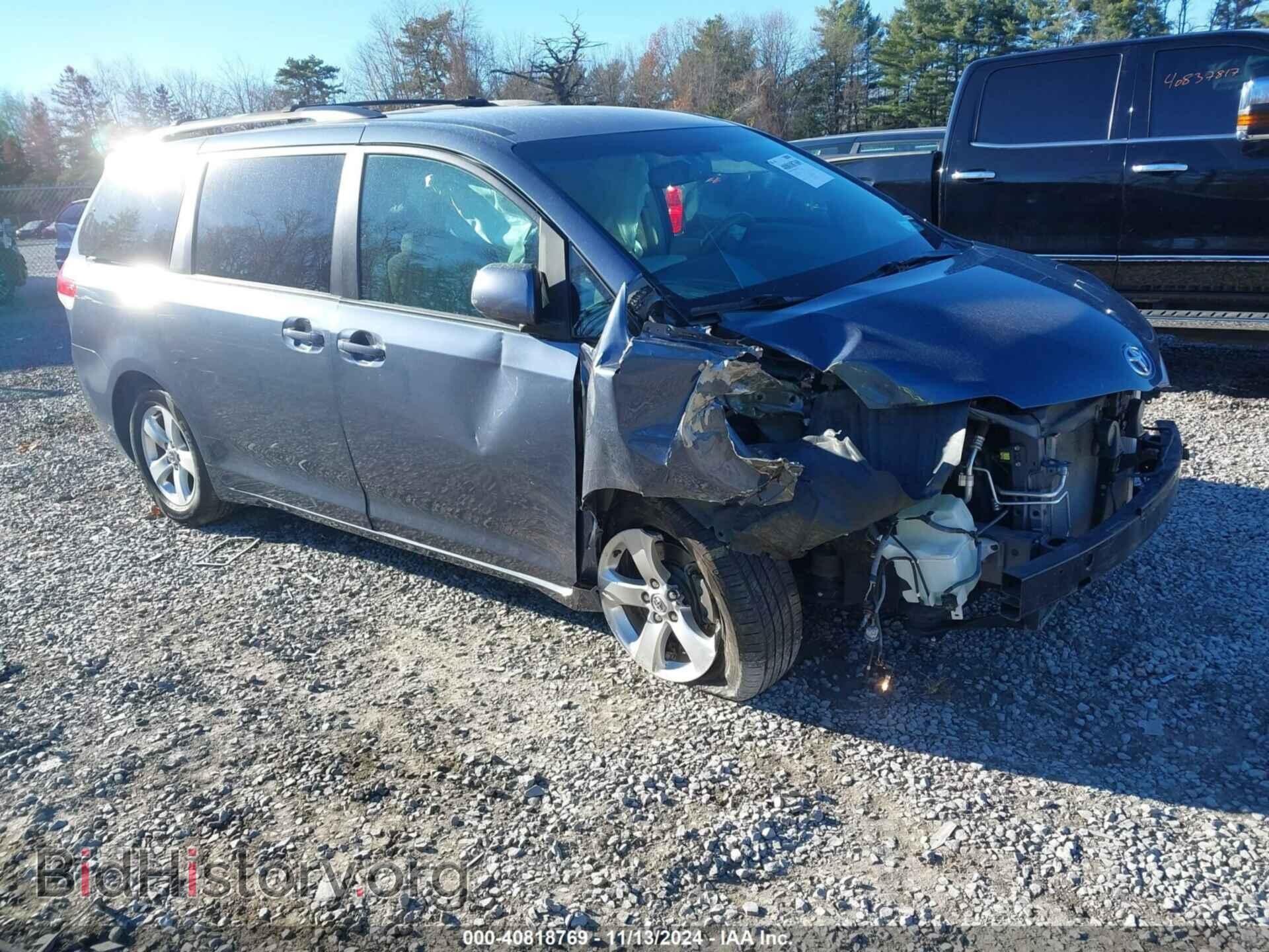 Photo 5TDKK3DC3DS398204 - TOYOTA SIENNA 2013