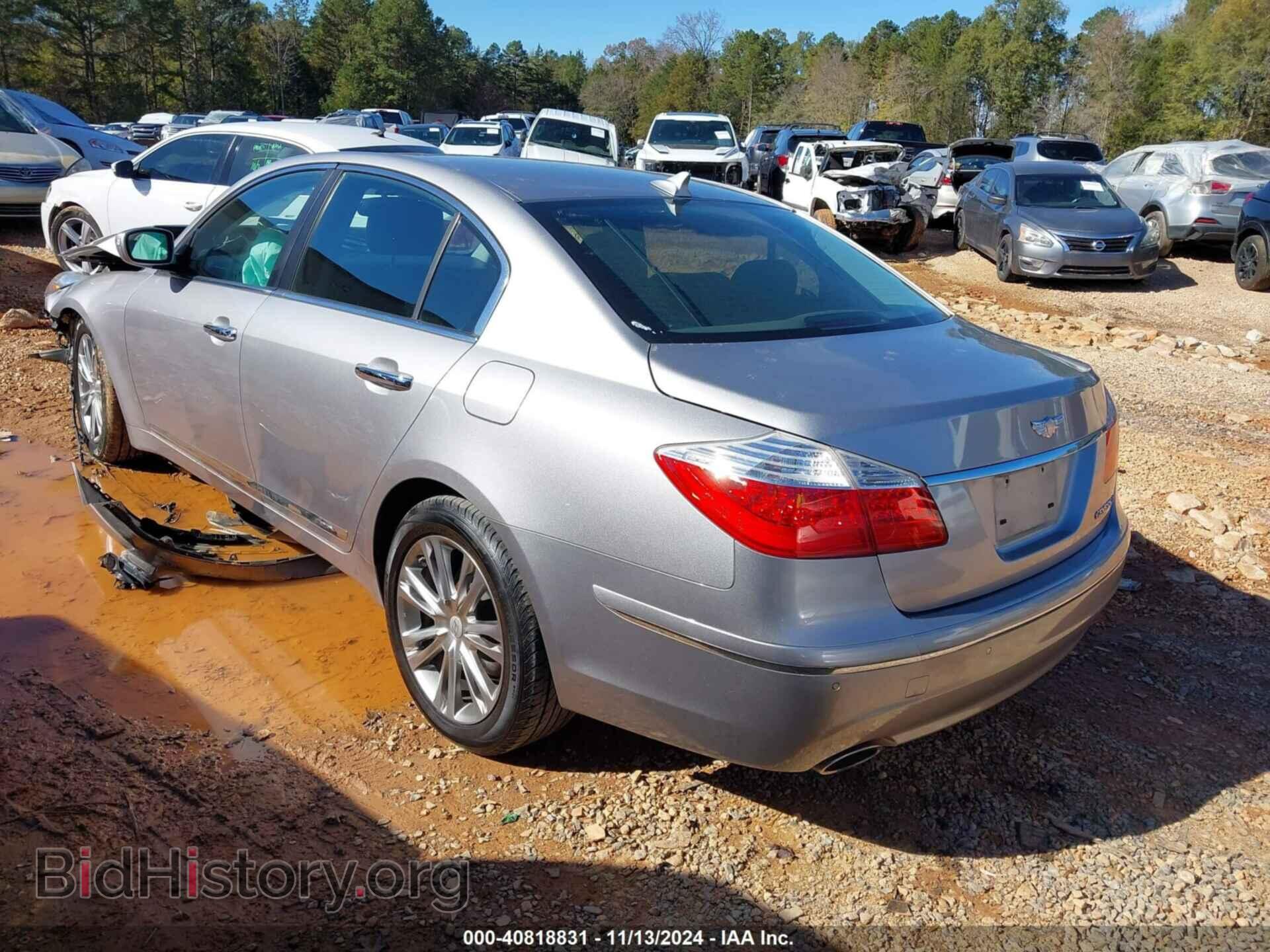 2011 HYUNDAI GENESIS - VIN: KMHGC4DF5BU138832 - Фото 3