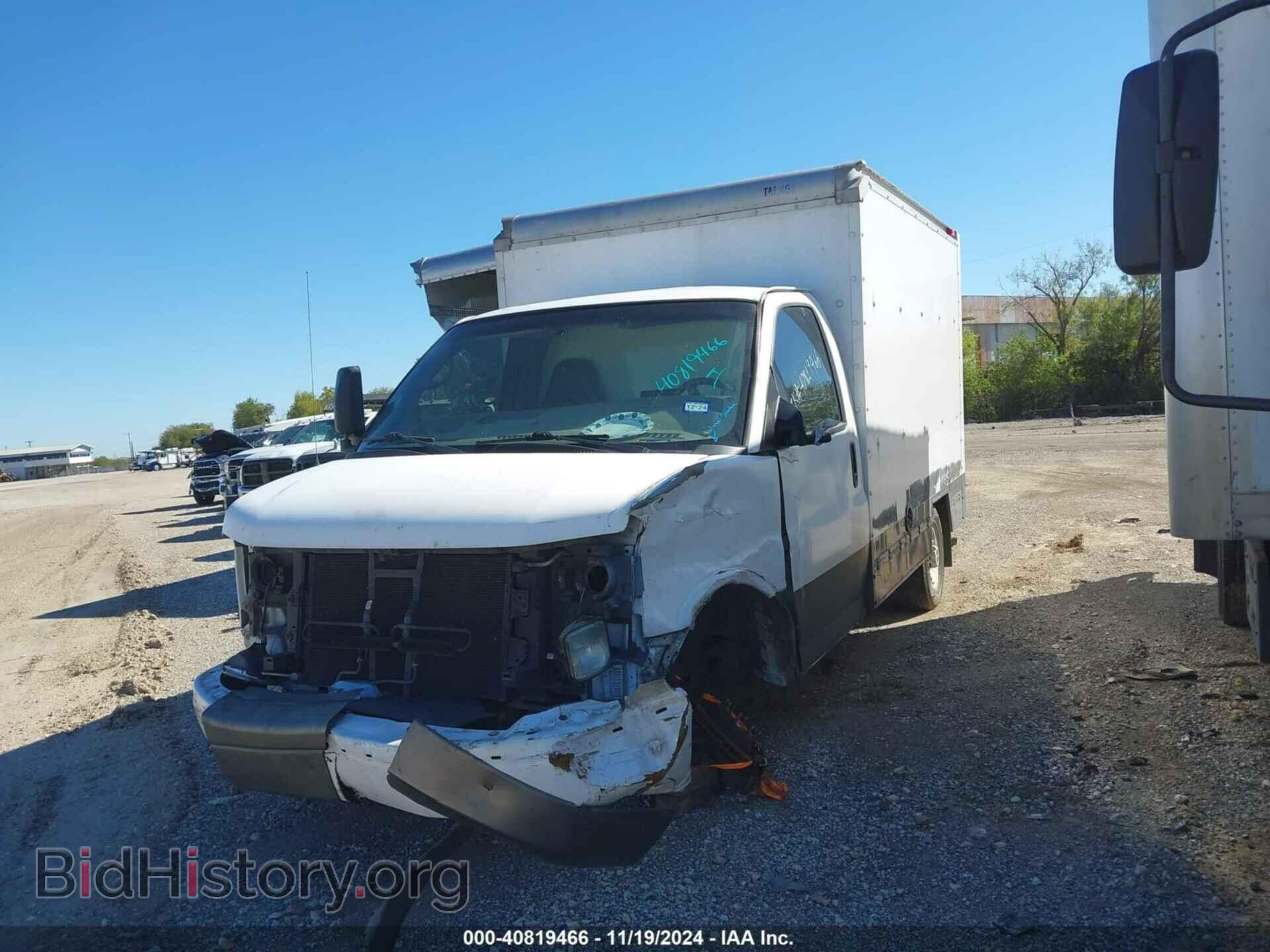 2009 GMC SAVANA 3500 - VIN: 1GDGG31C691900635 - Фото 2