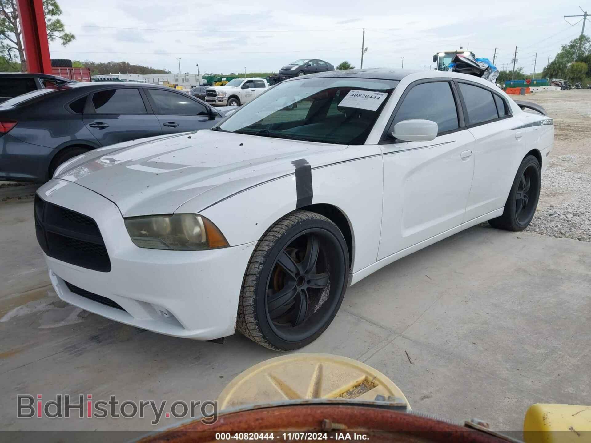 2011 DODGE CHARGER - VIN: 2B3CL3CG2BH544742 - Фото 2