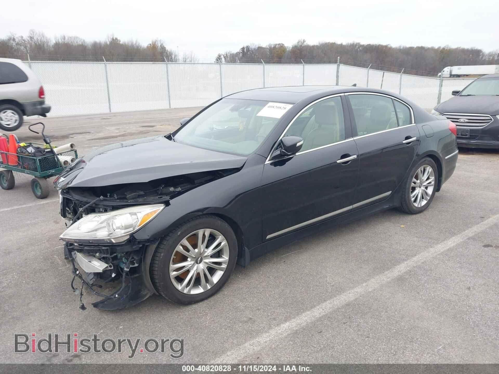 2012 HYUNDAI GENESIS - VIN: KMHGC4DF7CU205240 - Фото 2