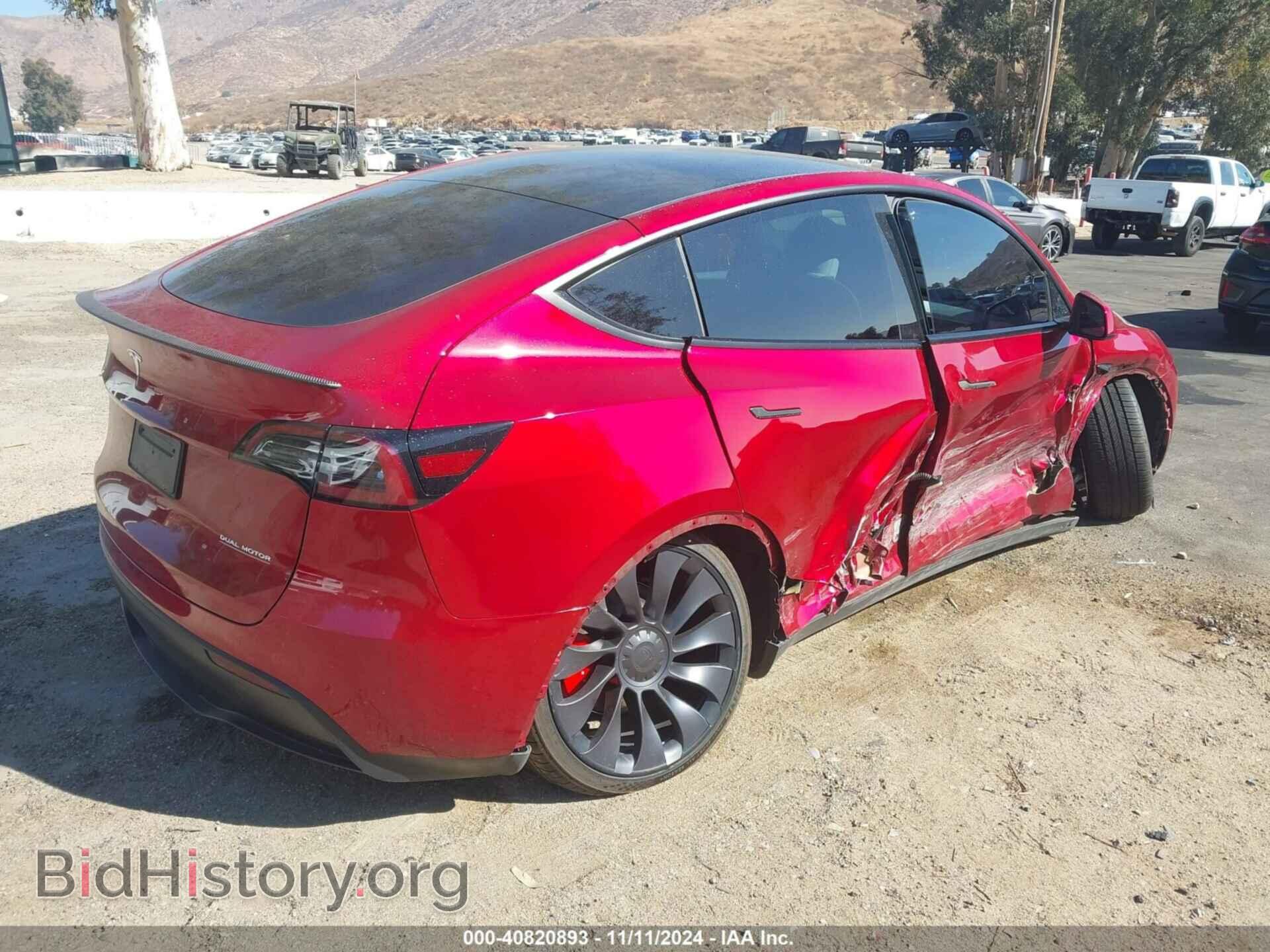 2024 TESLA MODEL Y - VIN: 7SAYGDEF2RF049253 - Фото 4