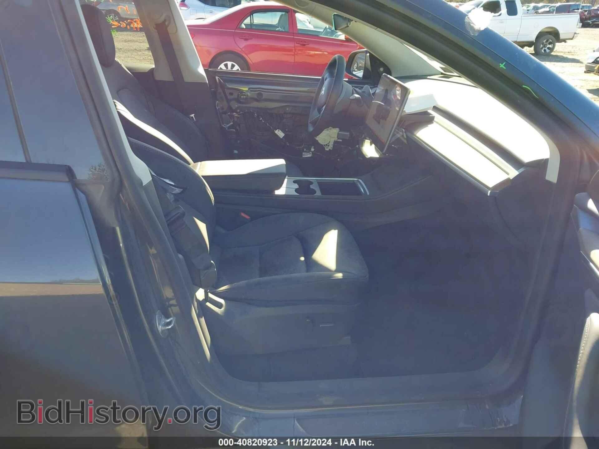 2024 TESLA MODEL Y - VIN: 7SAYGDED3RF092501 - Фото 5