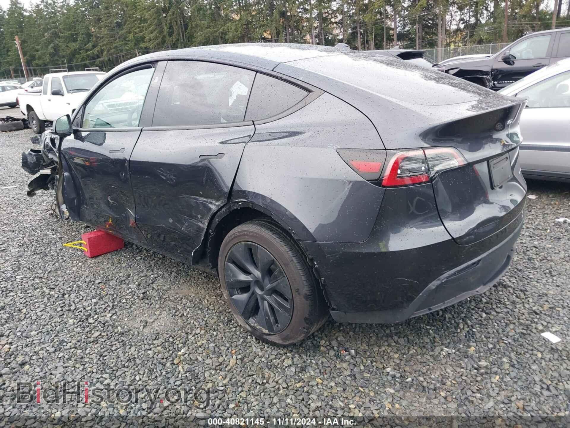 2024 TESLA MODEL Y - VIN: 7SAYGDEE7RF102522 - Фото 3