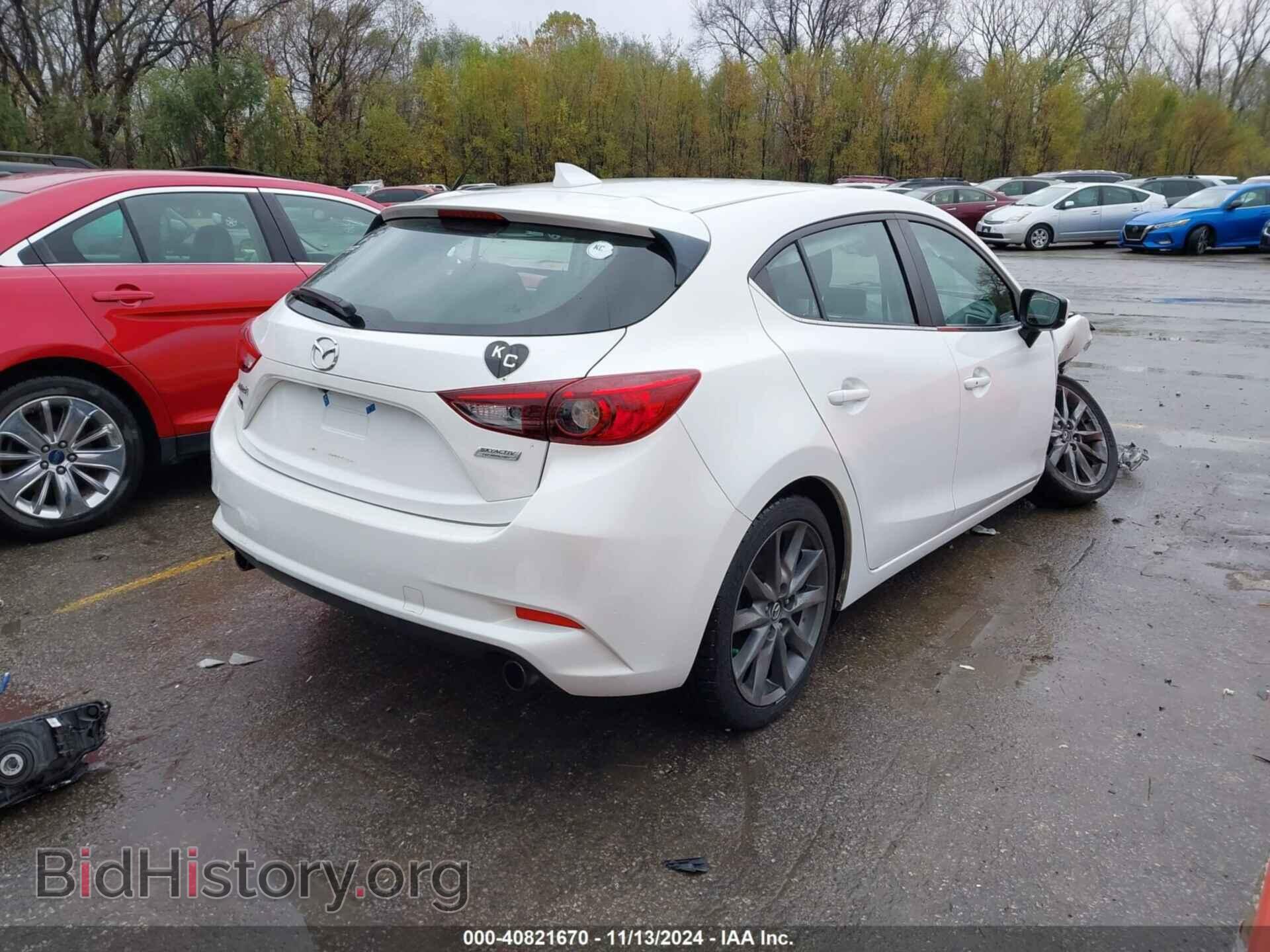 2018 MAZDA MAZDA3 - VIN: 3MZBN1L3XJM266711 - Фото 4