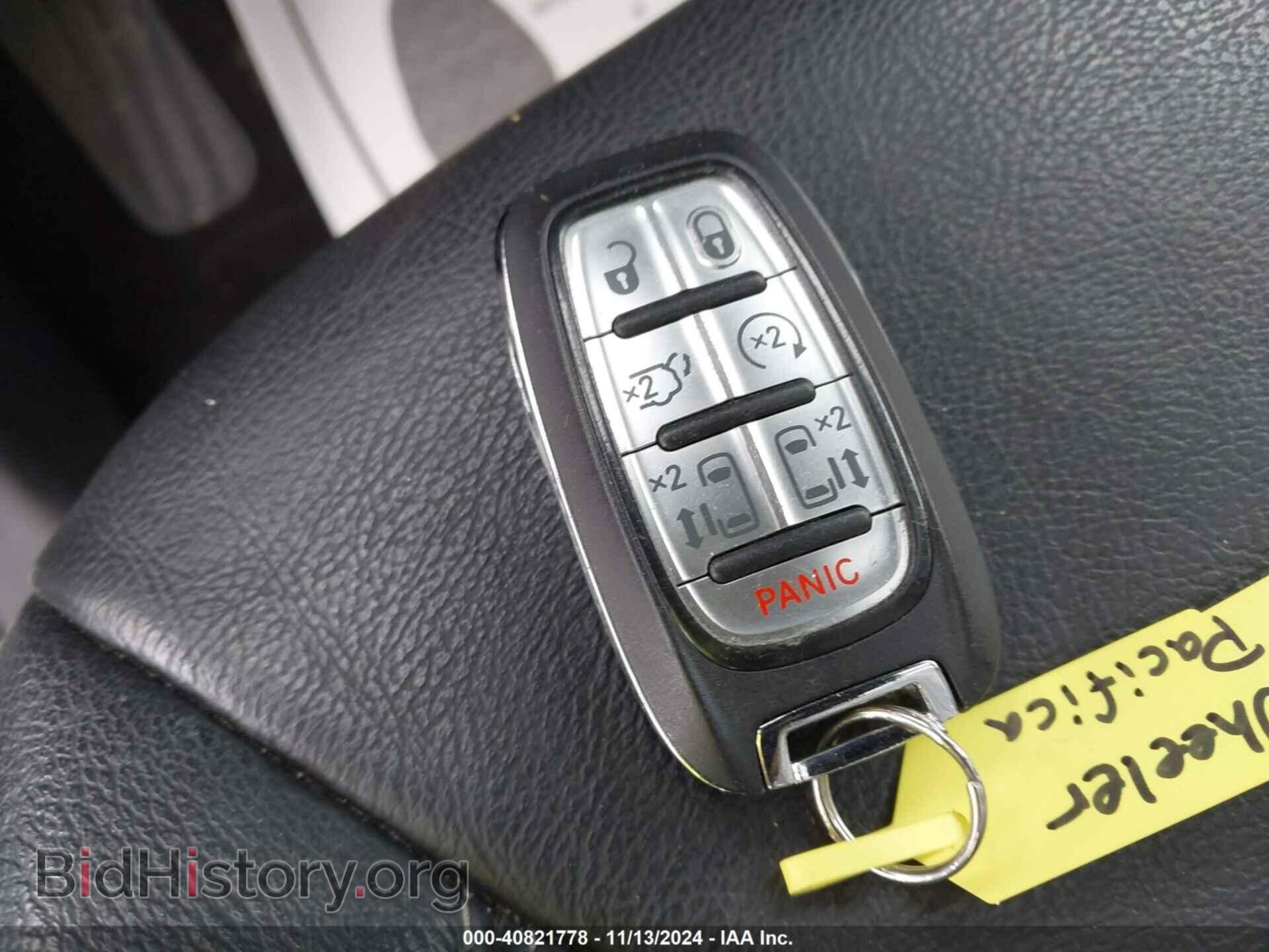 2020 CHRYSLER PACIFICA - VIN: 2C4RC1EG0LR270088 - Фото 11