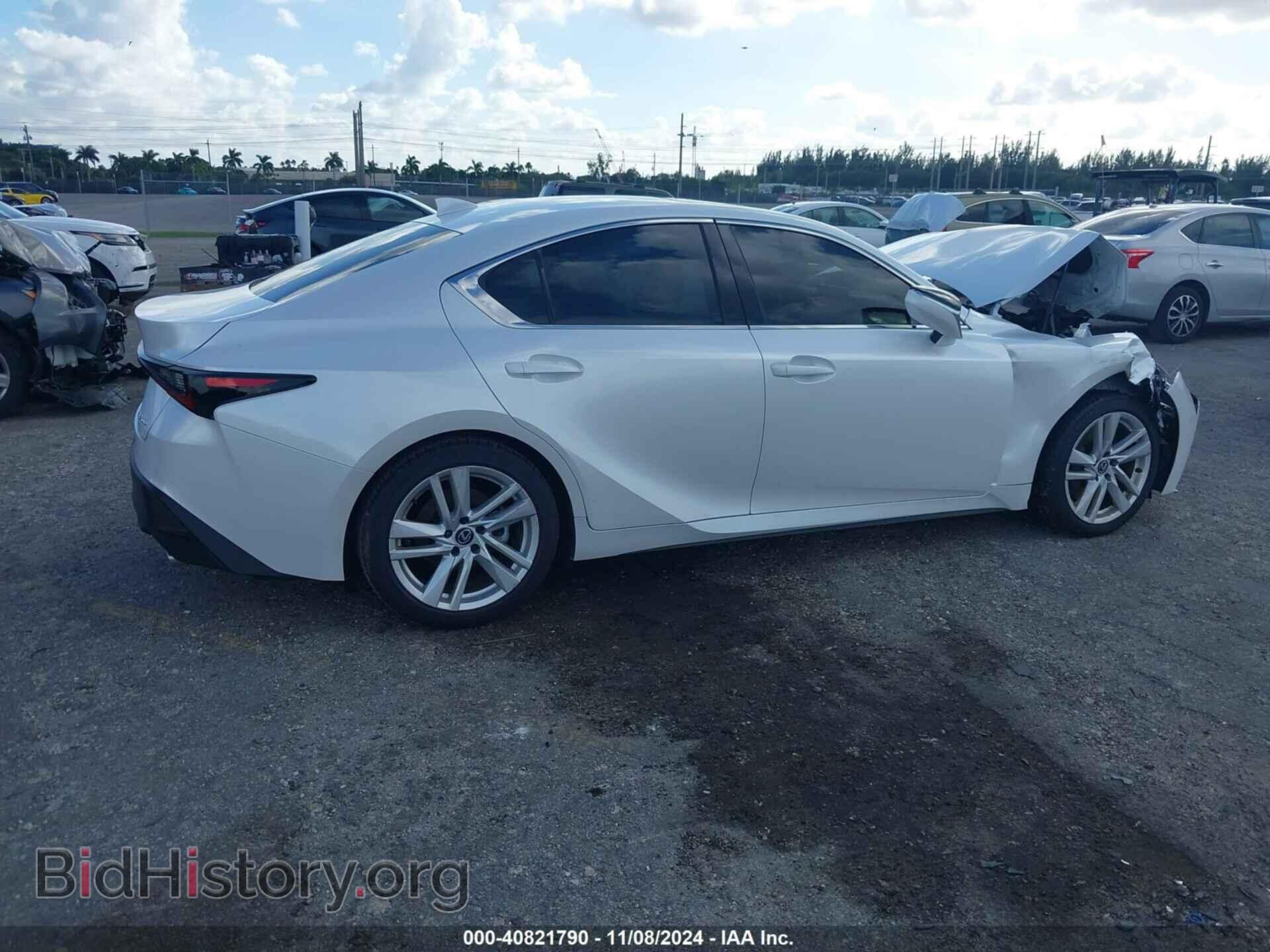 2024 LEXUS IS 300 - VIN: JTHCA1D29R5132104 - Фото 4