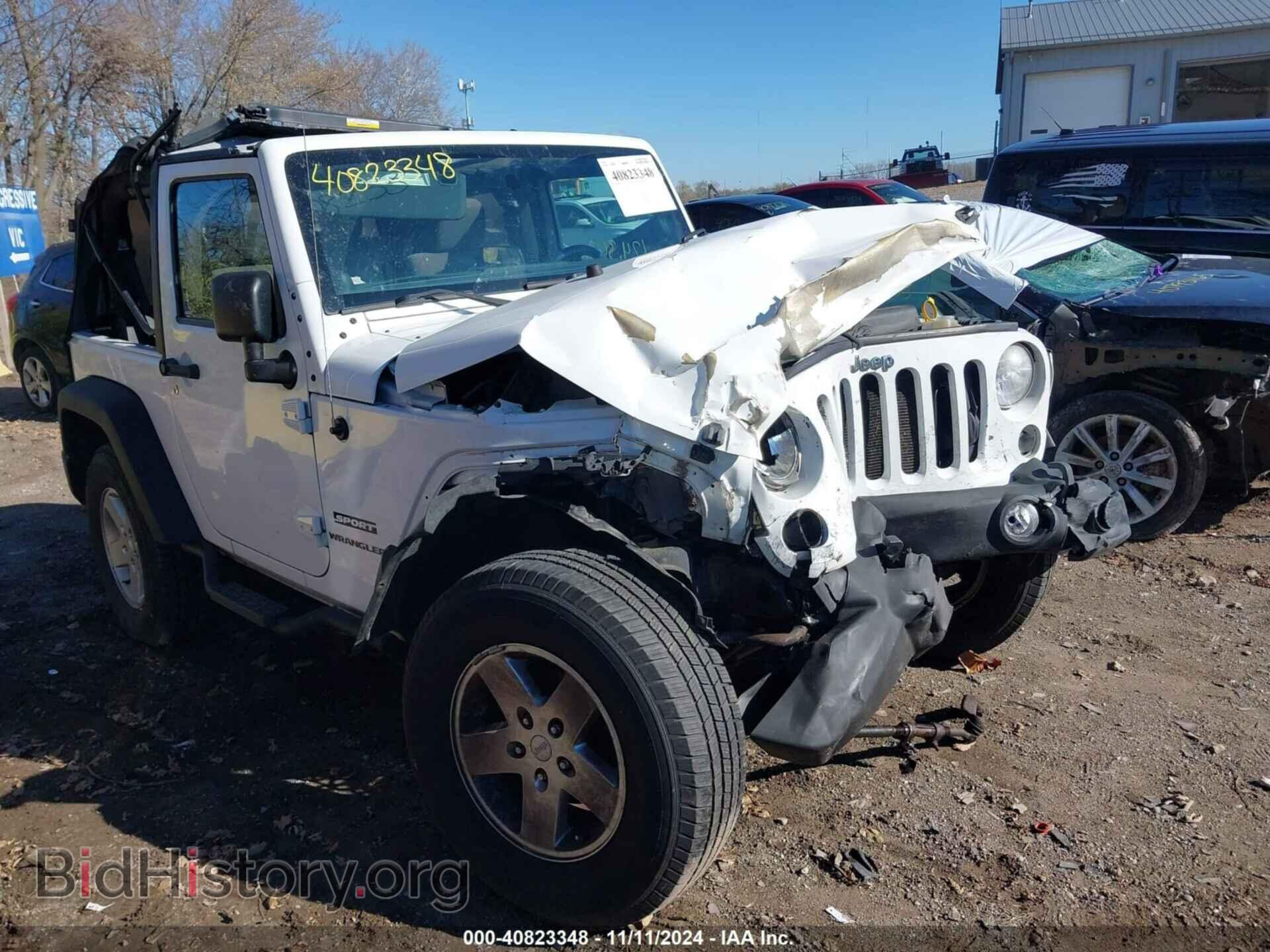 Photo 1J4AA2D11BL579656 - JEEP WRANGLER 2011