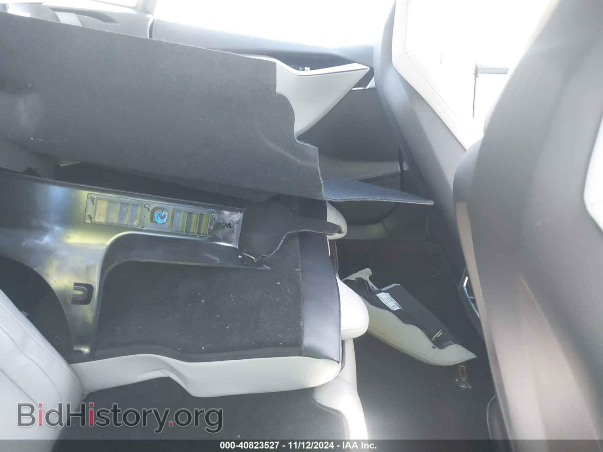 2014 TESLA MODEL S - VIN: 5YJSA1H11EFP40531 - Фото 8