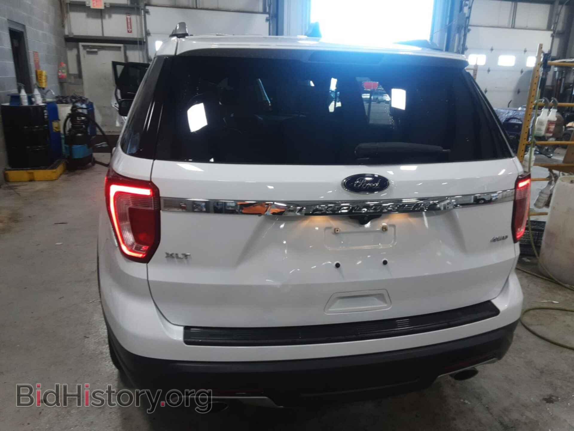 2018 FORD EXPLORER - VIN: 1FM5K8D85JGB20105 - Фото 11