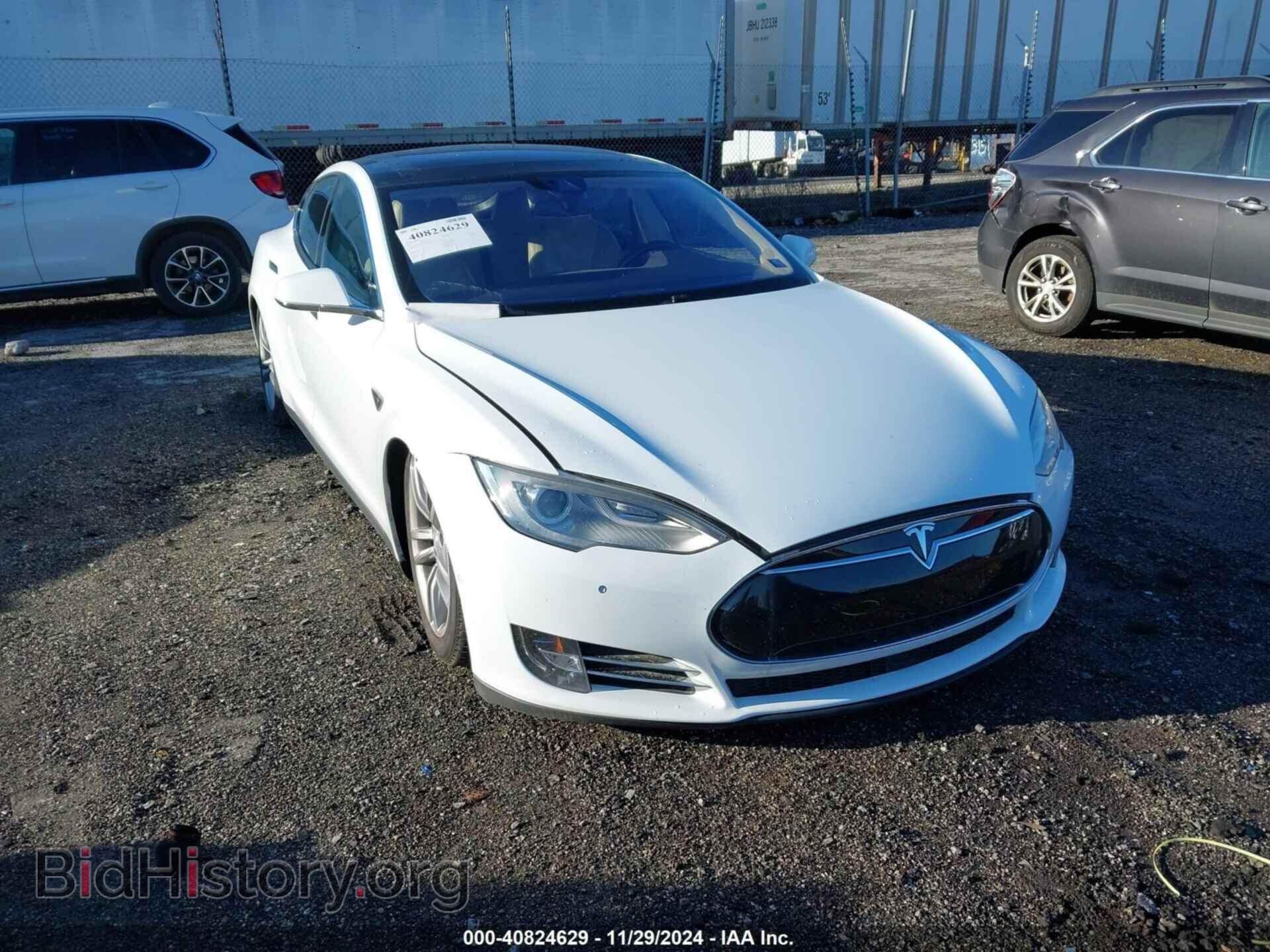 Фотография 5YJSA1S29FF099373 - TESLA MODEL S 2015