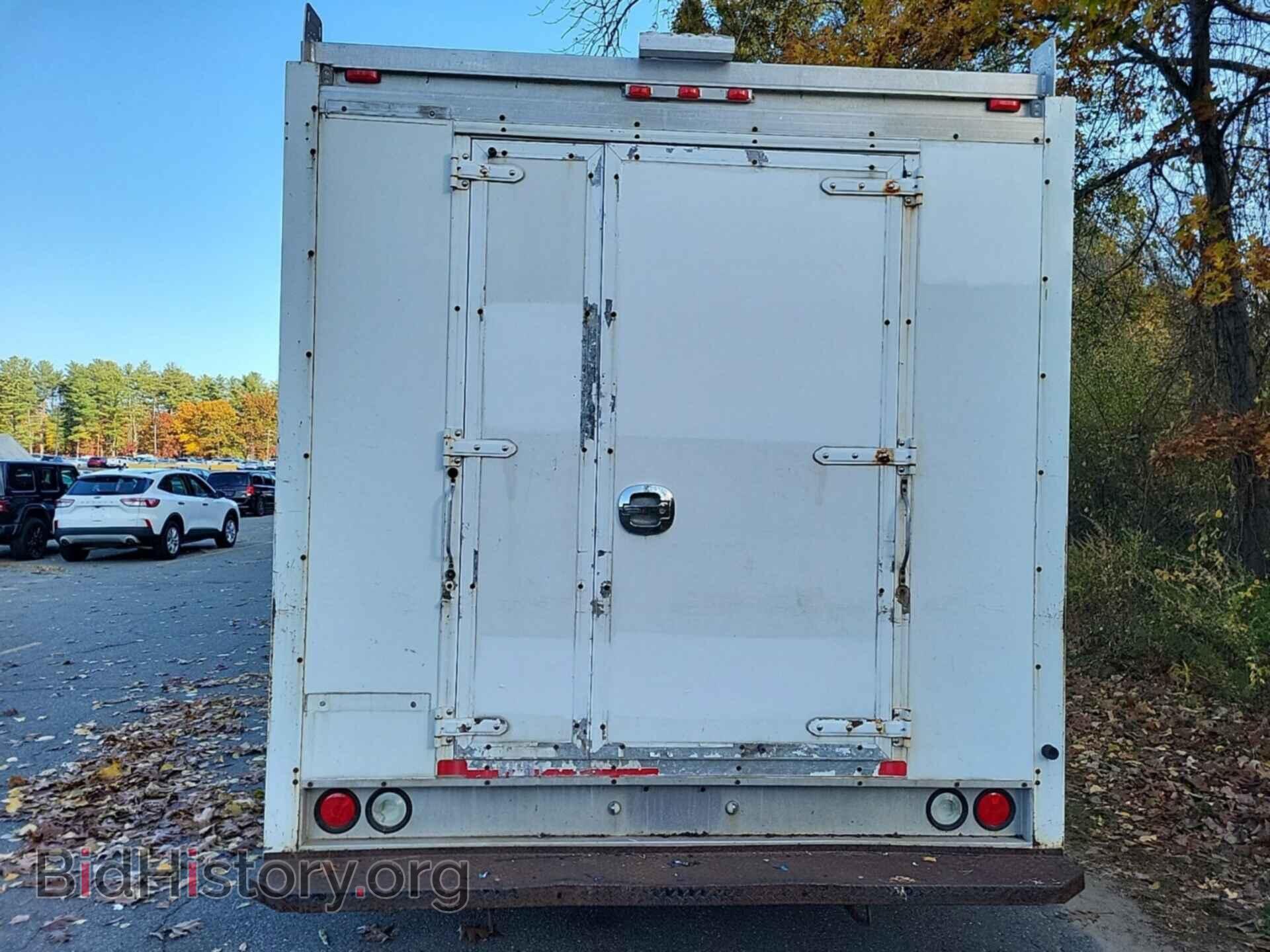 2017 FORD ECONOLINE - VIN: 1FDWE3FS3HDC16219 - Фото 2