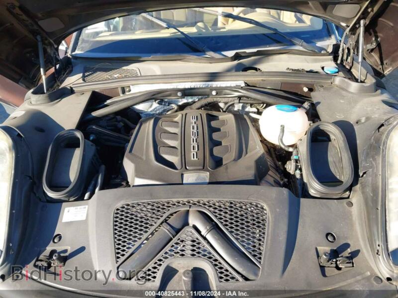 2016 Porsche MACAN (VIN WP1AB2A54GLB56909) — photo 10 of 17