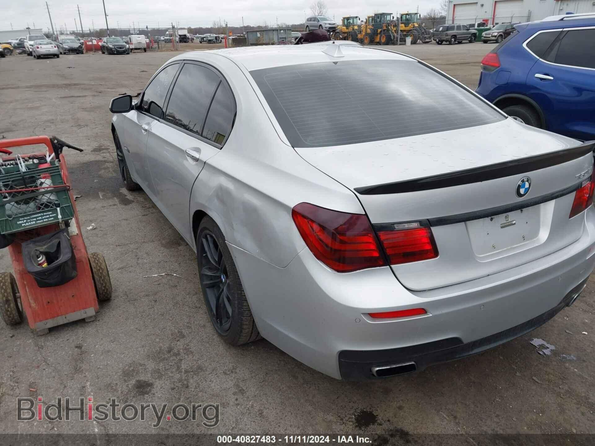 2011 BMW 750LI - VIN: WBAKC8C54BC433700 - Фото 3