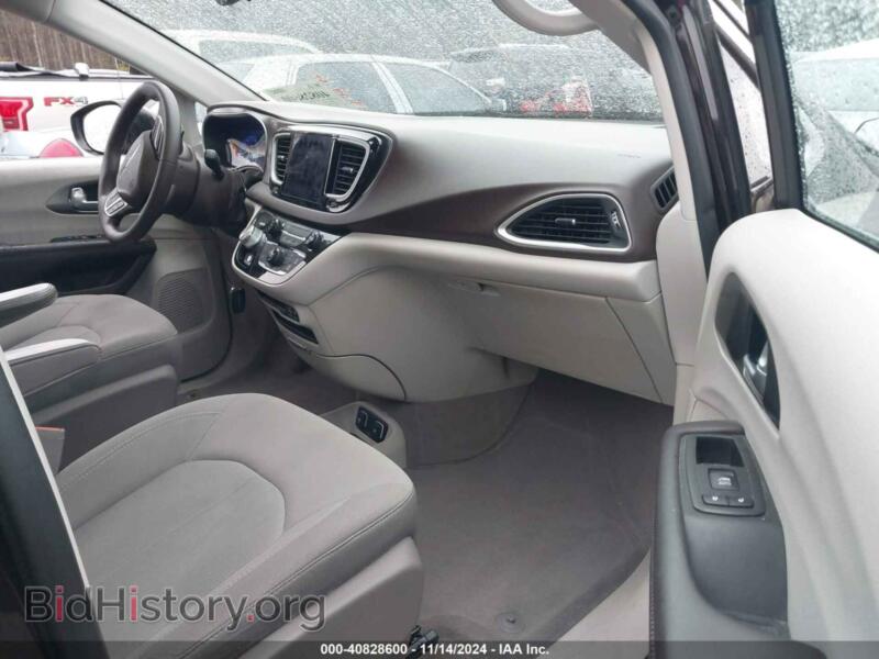 2017 Chrysler PACIFICA (VIN 2C4RC1DG9HR723004) — фото 5 из 16