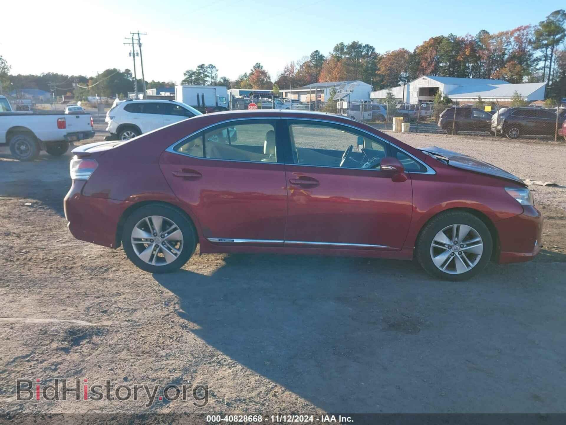 2011 LEXUS HS 250H - VIN: JTHBB1BA1B2045596 - Photo 13
