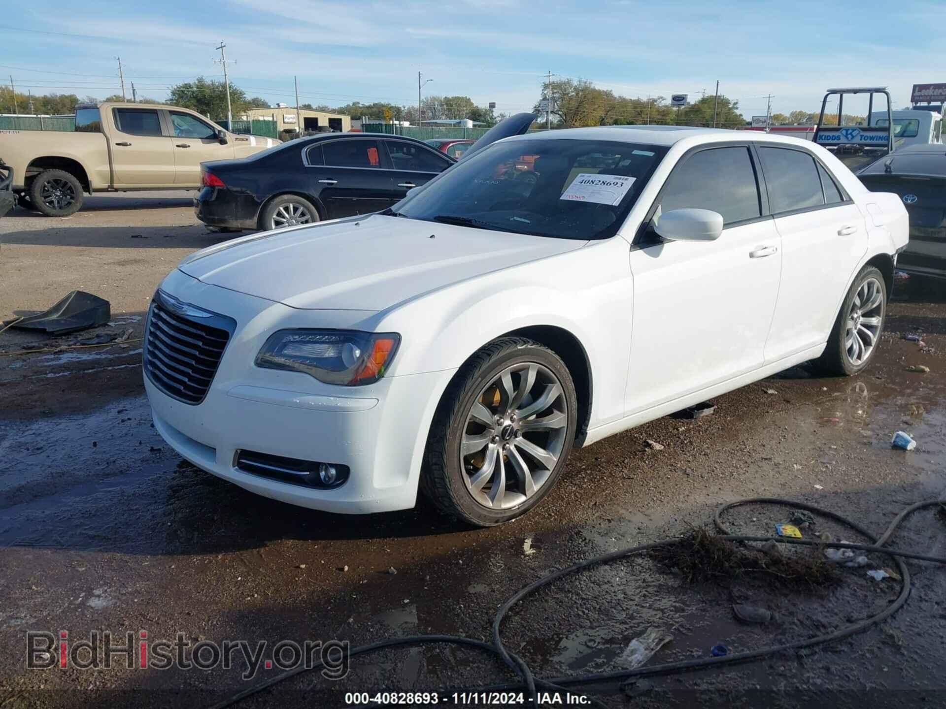 2014 CHRYSLER 300 - VIN: 2C3CCABG9EH286541 - Фото 2