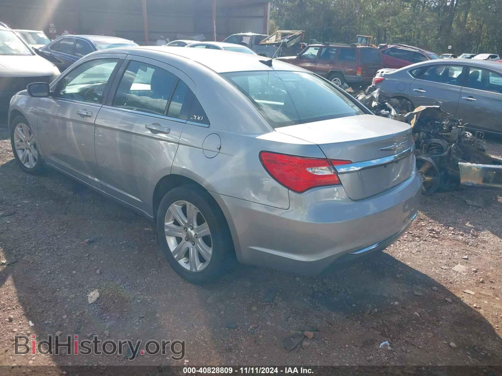 2013 CHRYSLER 200 - VIN: 1C3CCBAB7DN698040 - Фото 3