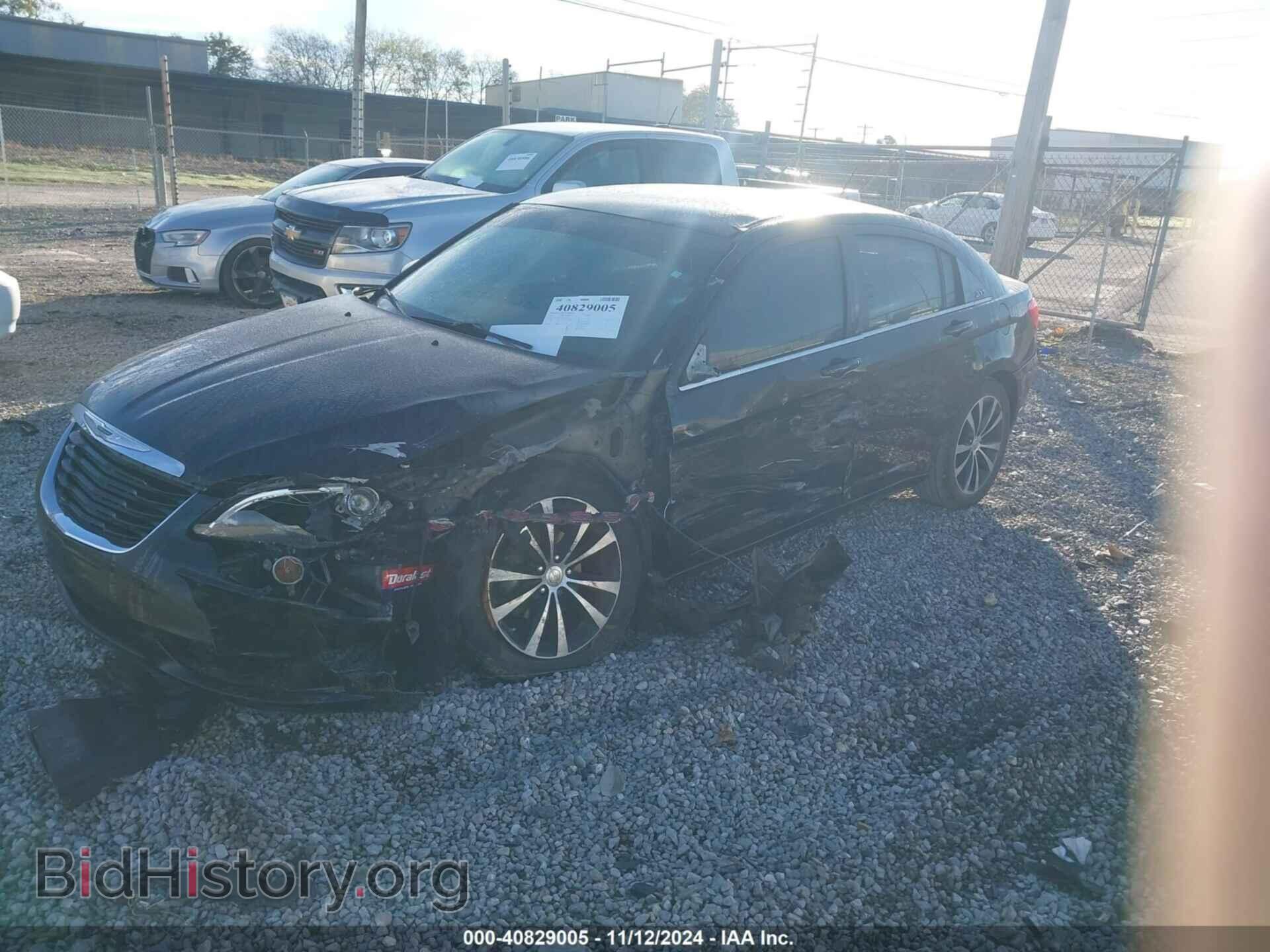 2014 CHRYSLER 200 - VIN: 1C3CCBBB6EN192425 - Фото 2