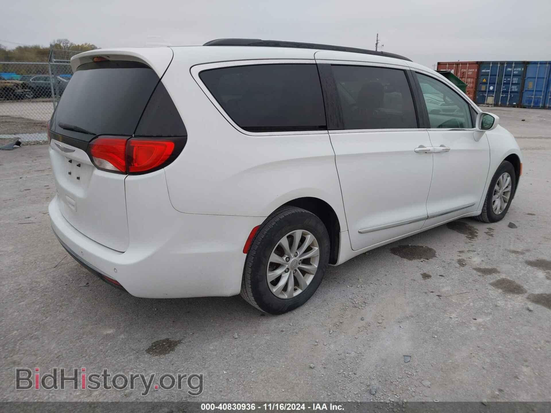 2017 CHRYSLER PACIFICA - VIN: 2C4RC1BG4HR613691 - Фото 4