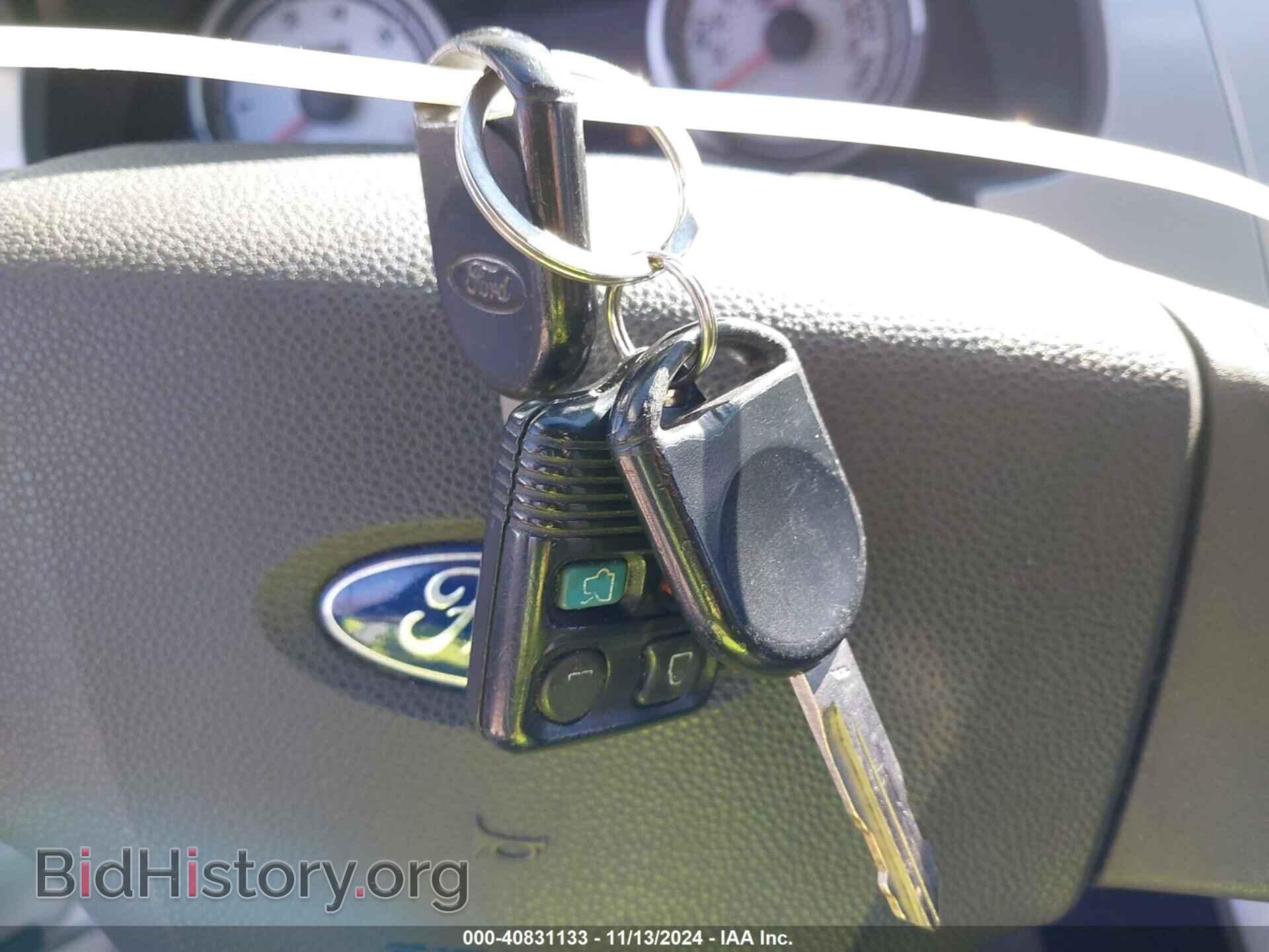 2010 FORD FOCUS - VIN: 1FAHP3CN0AW248566 - Фото 11