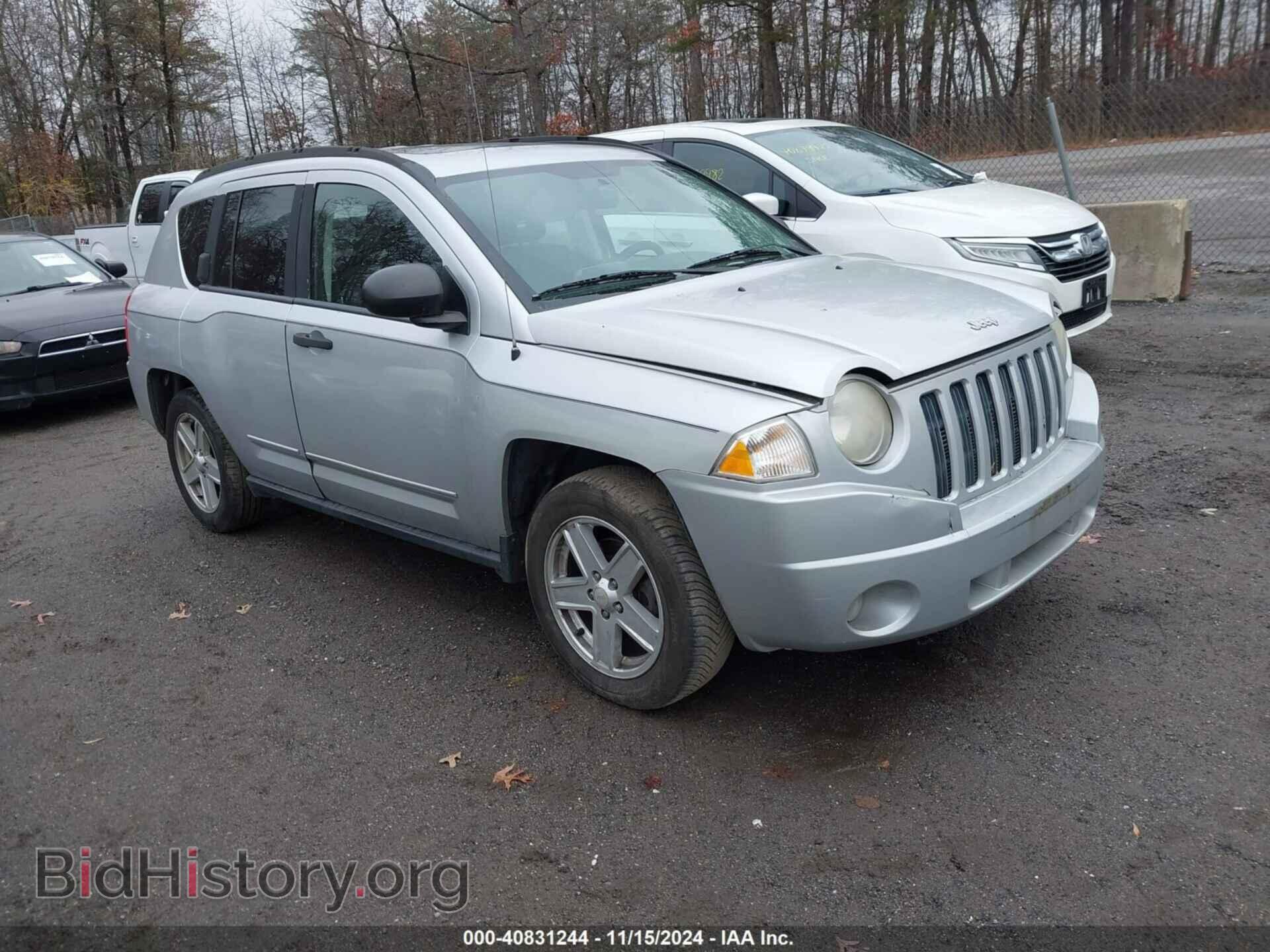 Фотография 1J8FF47WX8D622581 - JEEP COMPASS 2008