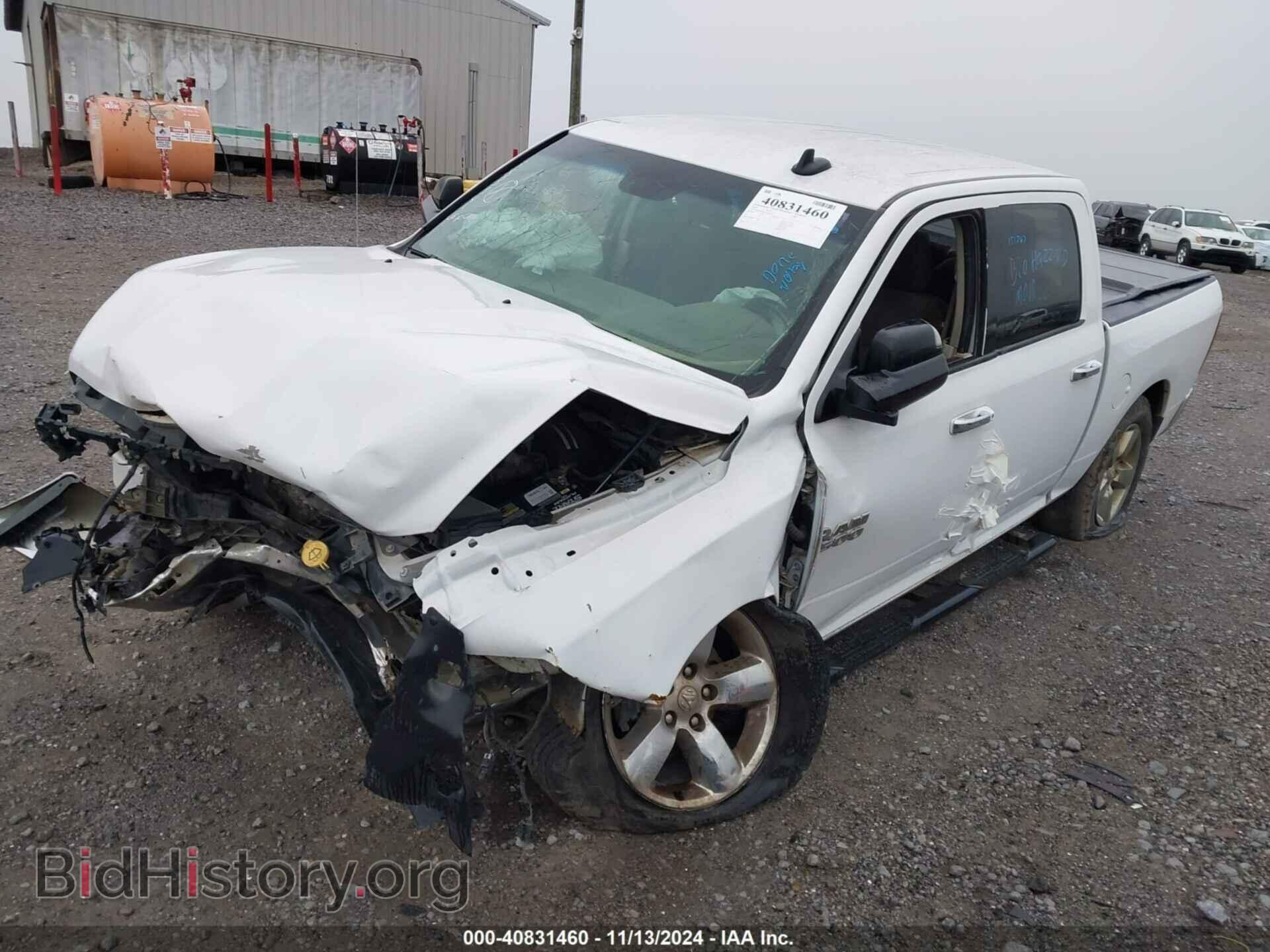 2016 RAM 1500 - VIN: 3C6RR7LT8GG383341 - Фото 2