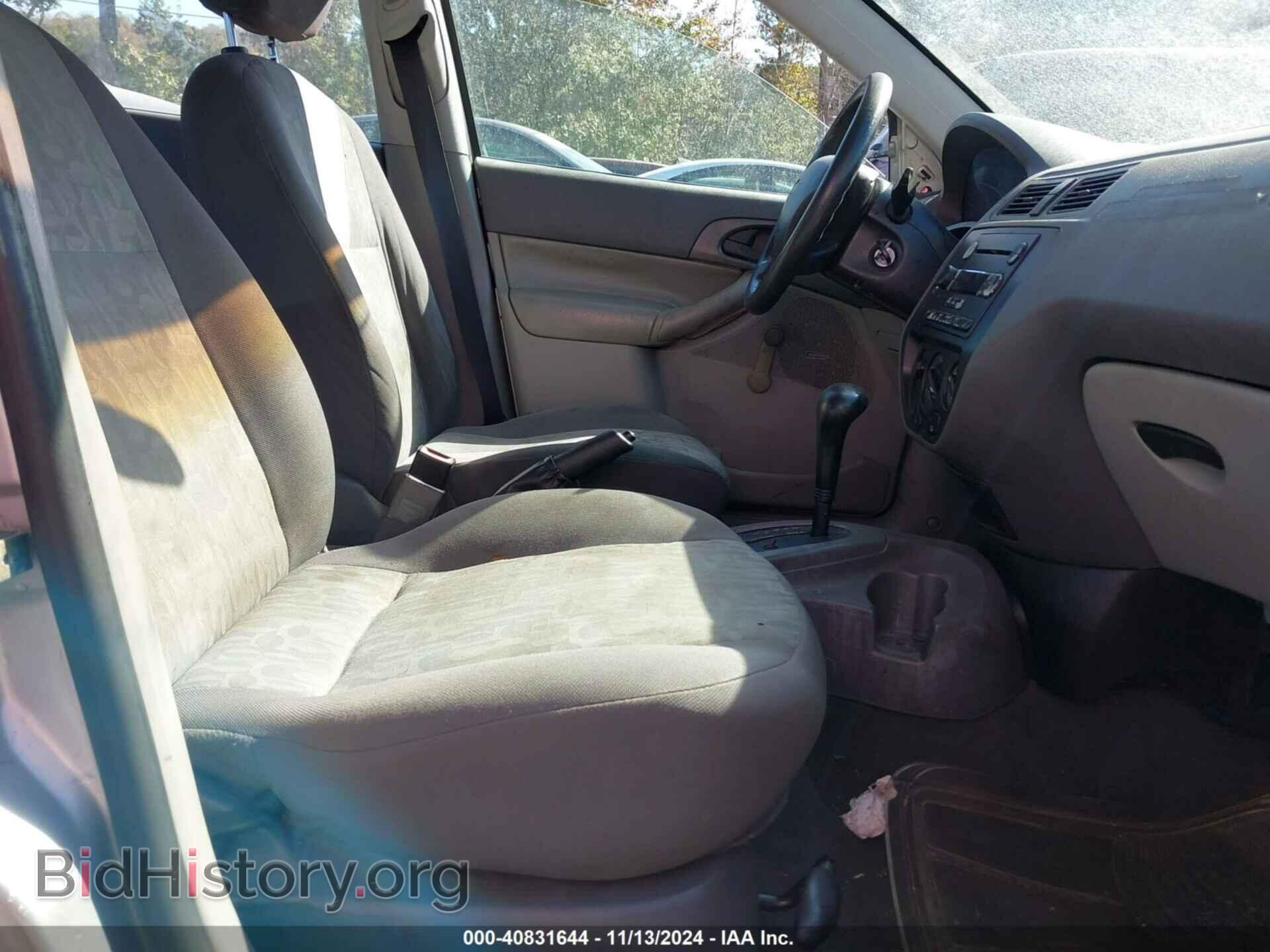 2005 FORD FOCUS - VIN: 1FAFP34N05W130450 - Фото 5
