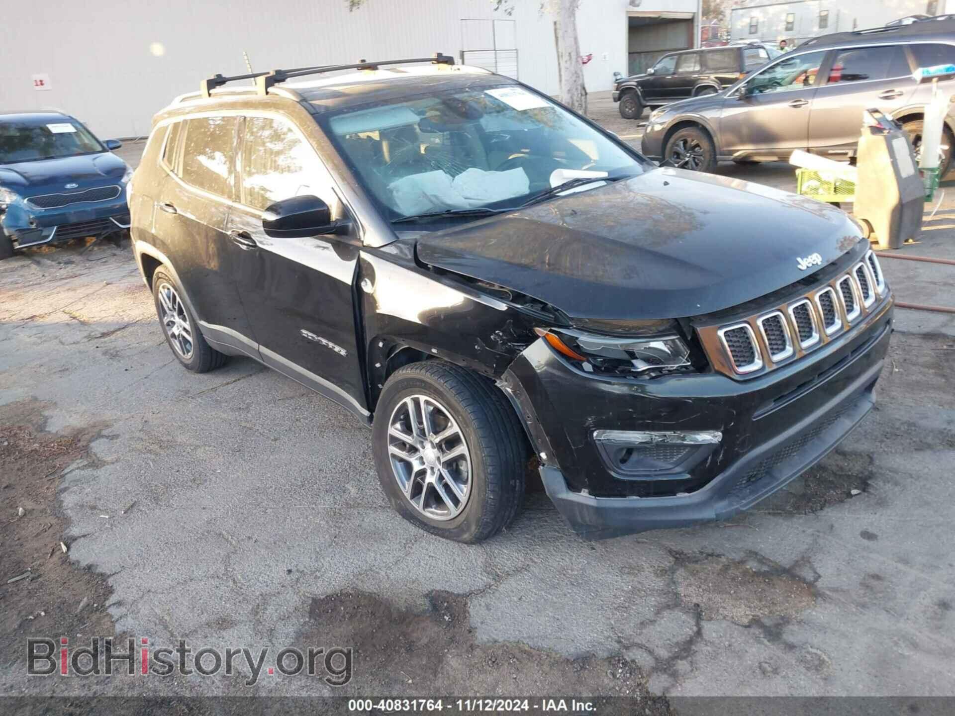 Photo 3C4NJCBB5KT743939 - JEEP COMPASS 2019