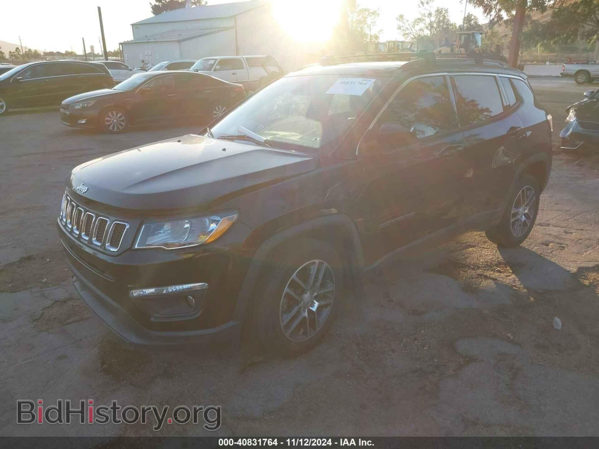 2019 JEEP COMPASS - VIN: 3C4NJCBB5KT743939 - Фото 2