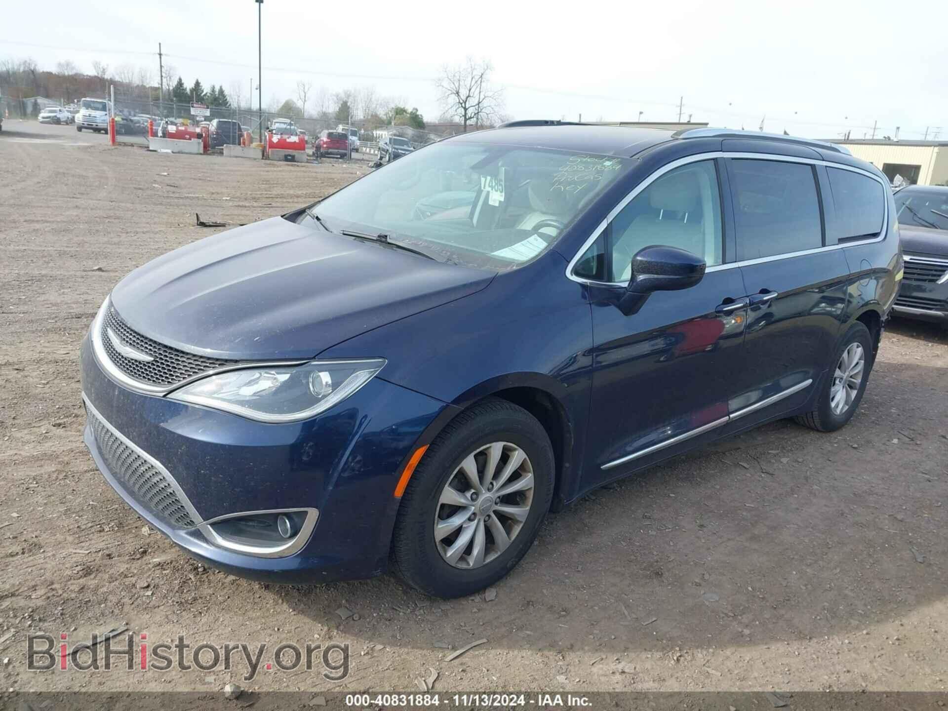 2018 CHRYSLER PACIFICA - VIN: 2C4RC1EG6JR108558 - Фото 2