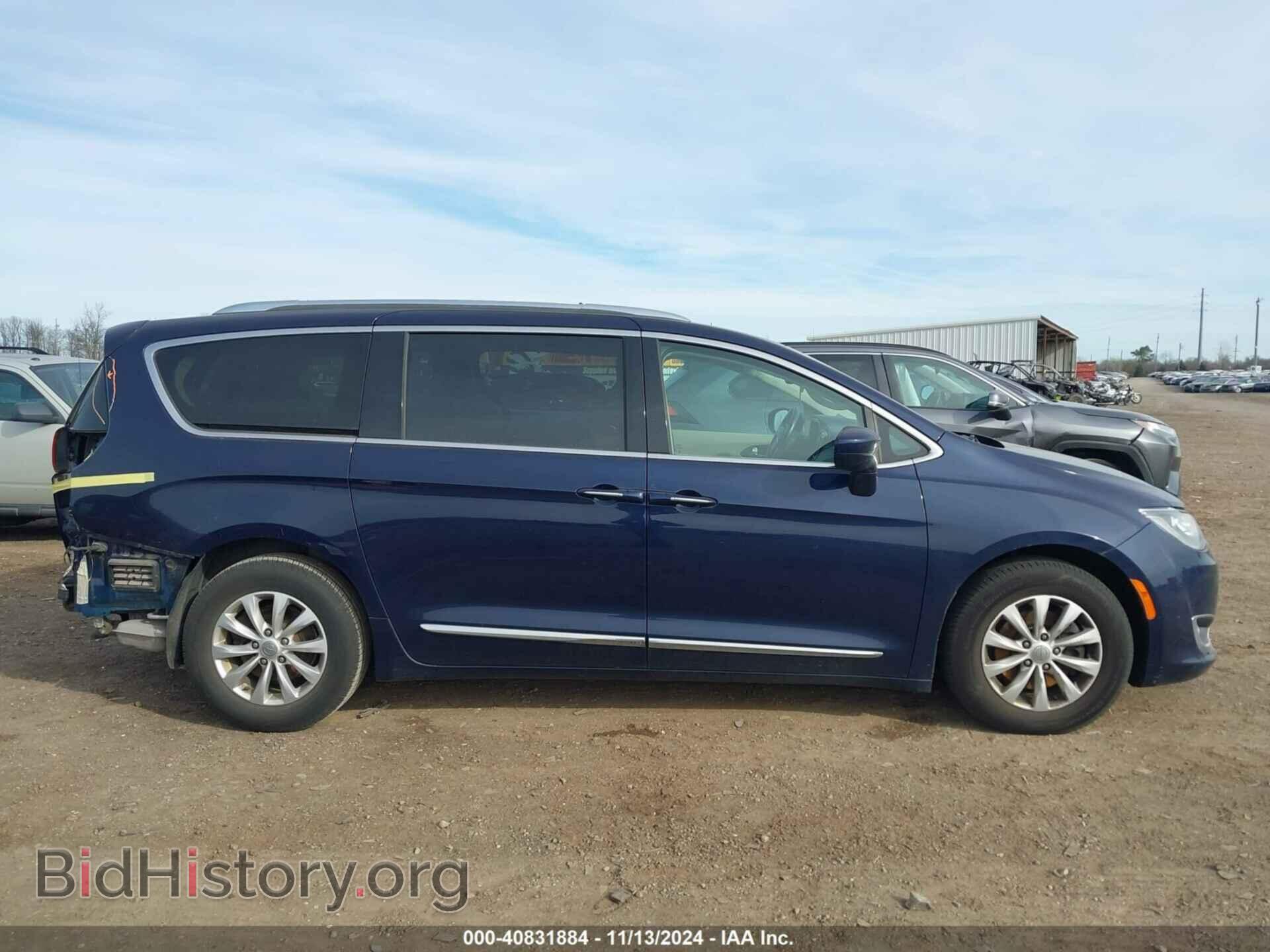 2018 CHRYSLER PACIFICA - VIN: 2C4RC1EG6JR108558 - Фото 13