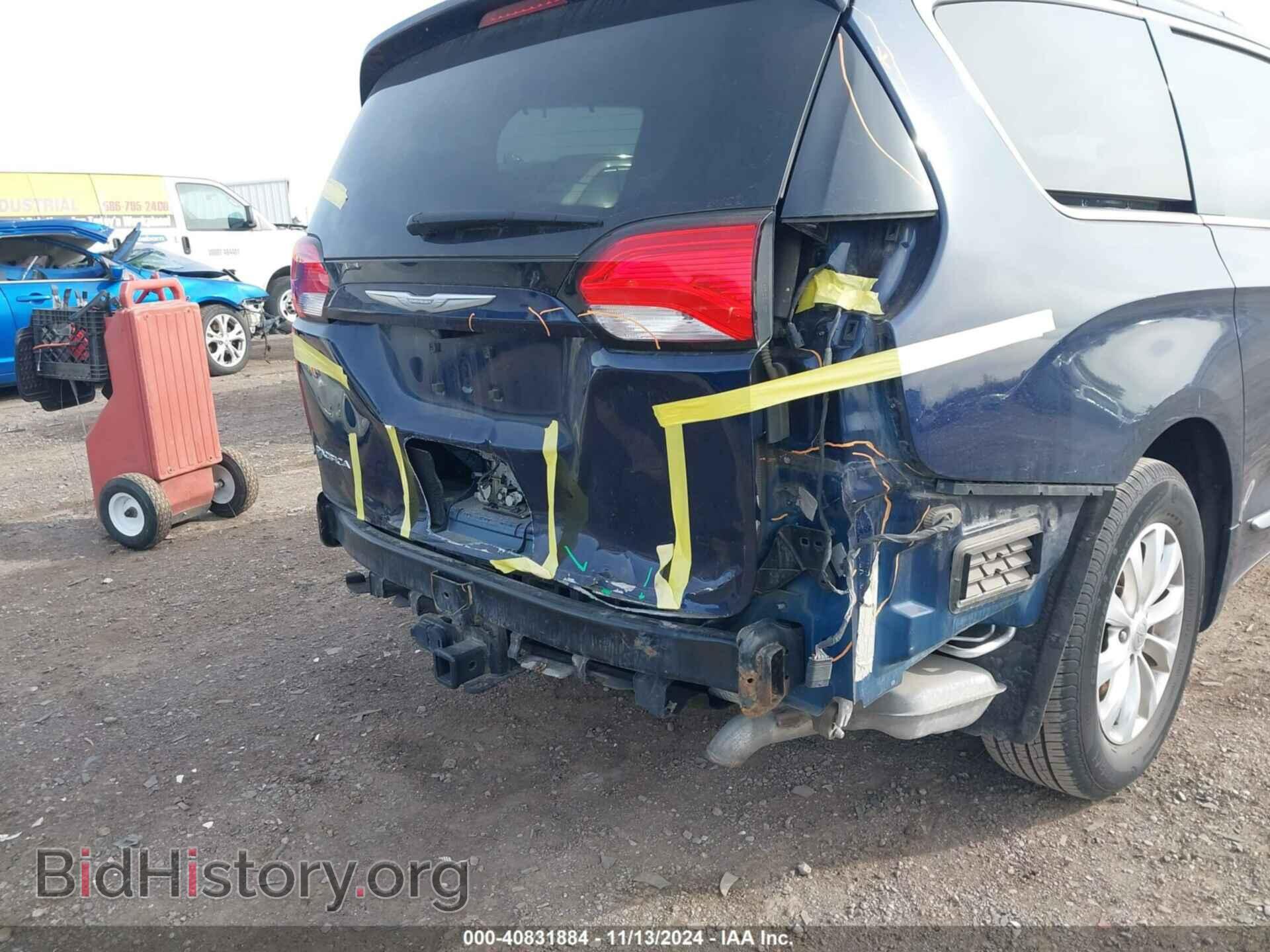 2018 CHRYSLER PACIFICA - VIN: 2C4RC1EG6JR108558 - Фото 6