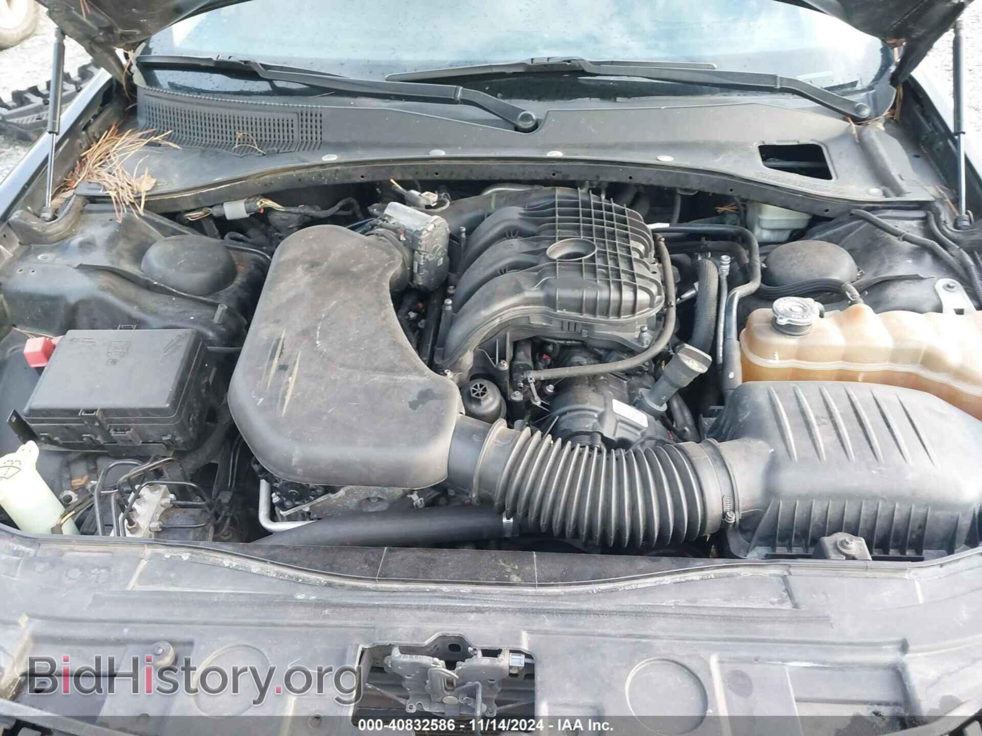 2014 CHRYSLER 300 - VIN: 2C3CCAAG3EH156689 - Фото 10