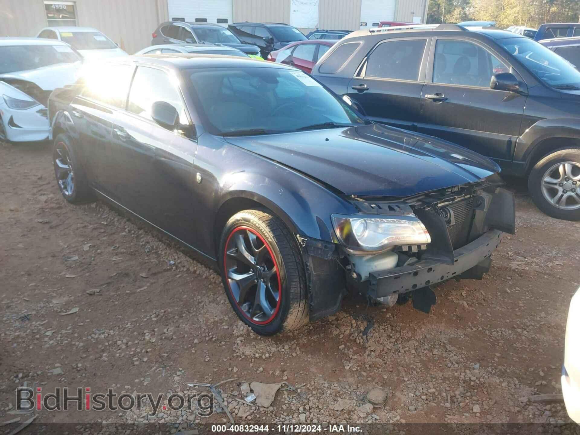 Фотография 2C3CA6CT4BH536620 - CHRYSLER 300C 2011