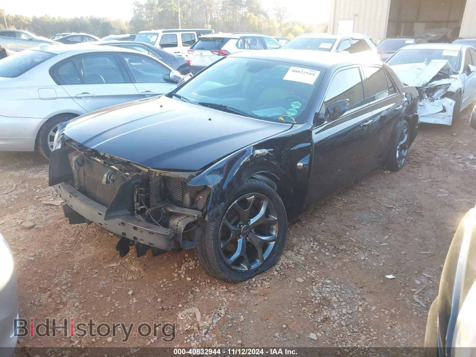 2011 CHRYSLER 300C - VIN: 2C3CA6CT4BH536620 - Фото 2