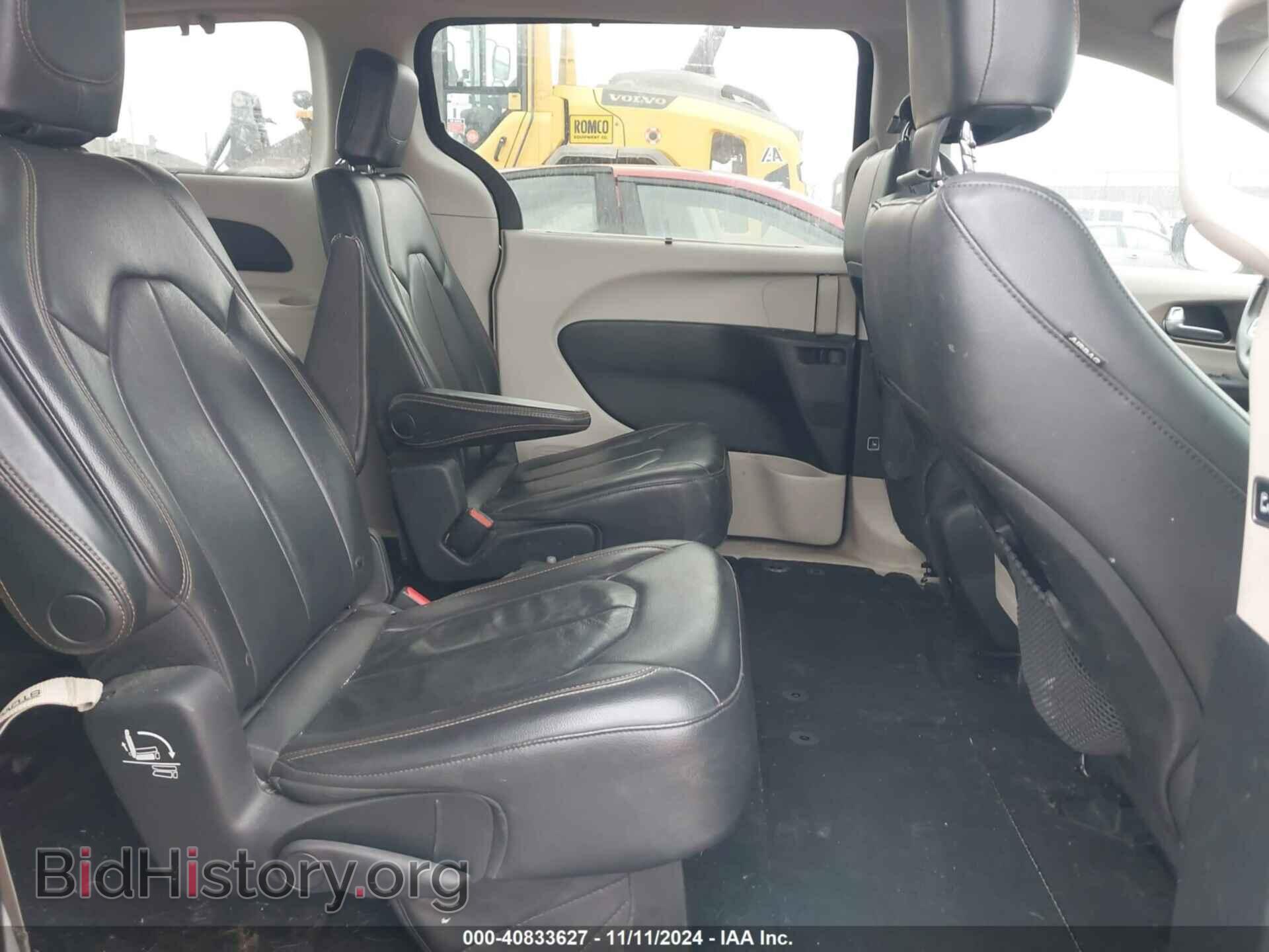 2017 CHRYSLER PACIFICA - VIN: 2C4RC1BGXHR508461 - Фото 8